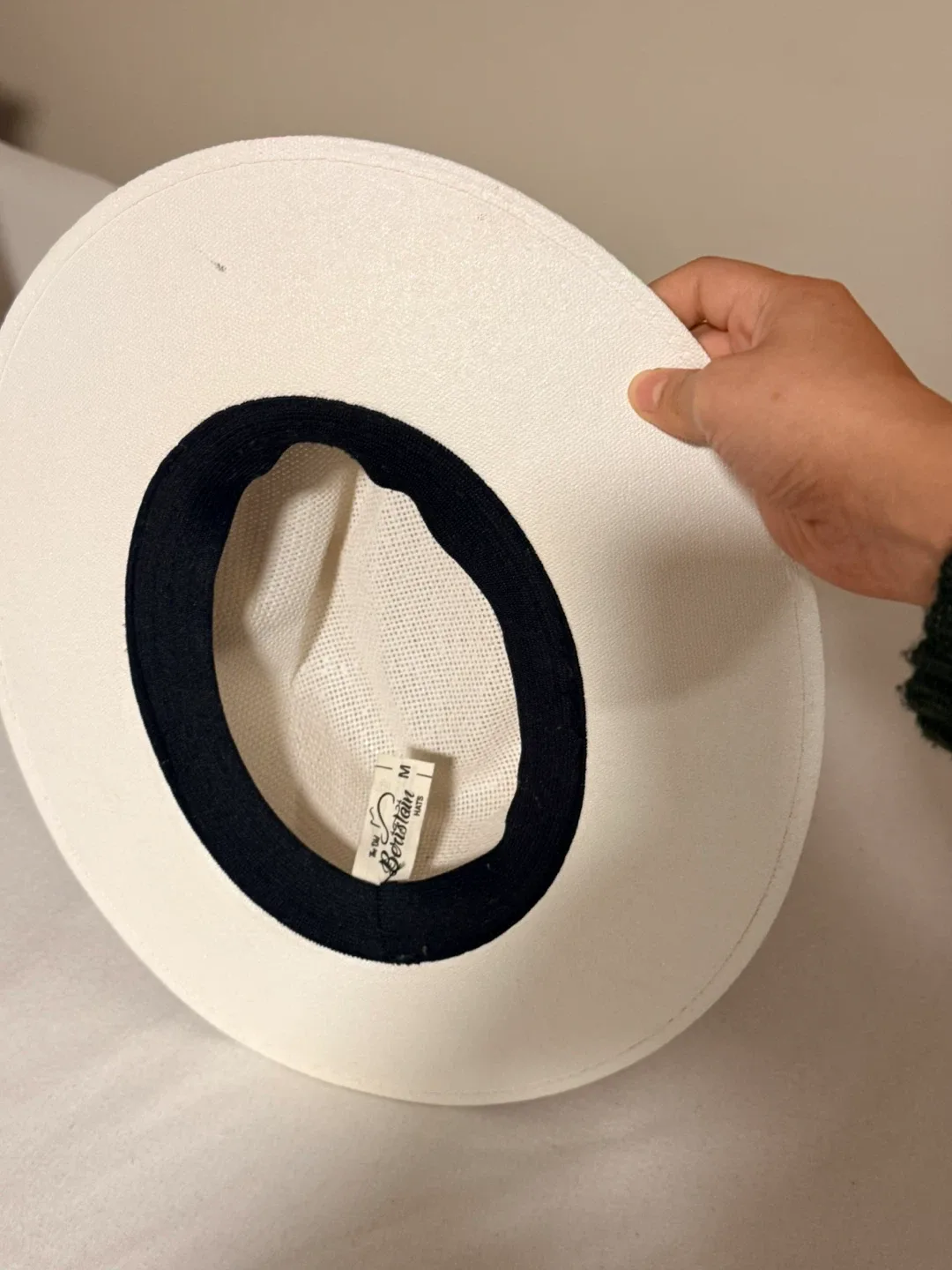 Berdalian Hand Painted Hat - Size M image indicator(3)