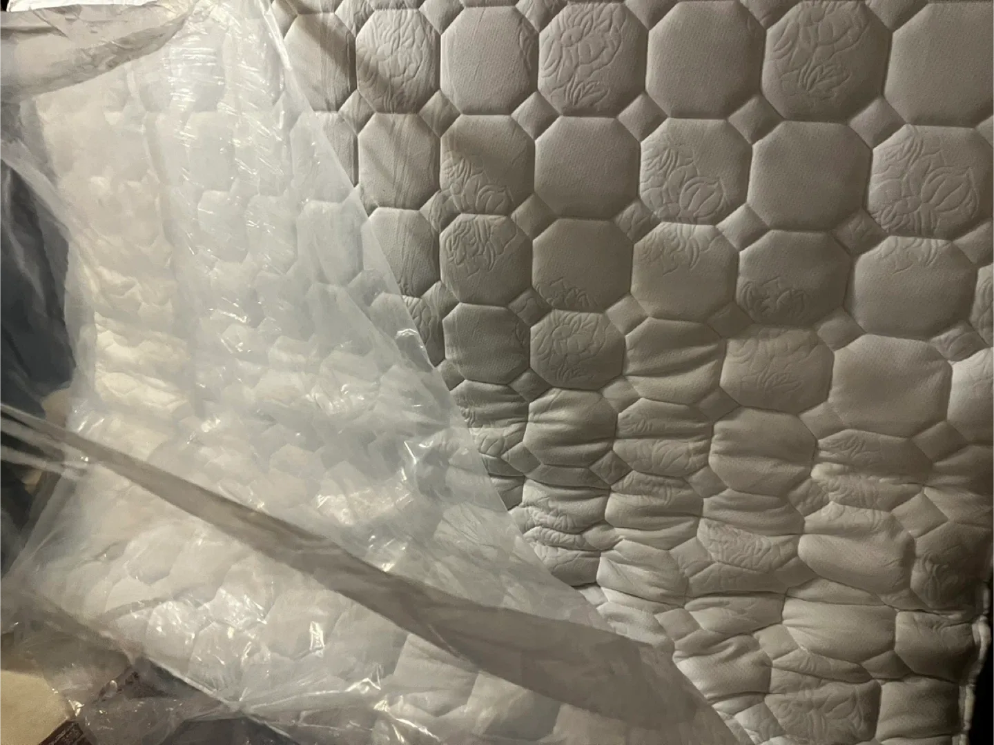 Mattress - White - NEW Queen Size image indicator(3)