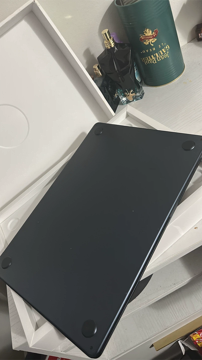 MacBook Air M2 15-inch, 2023 - photo 2