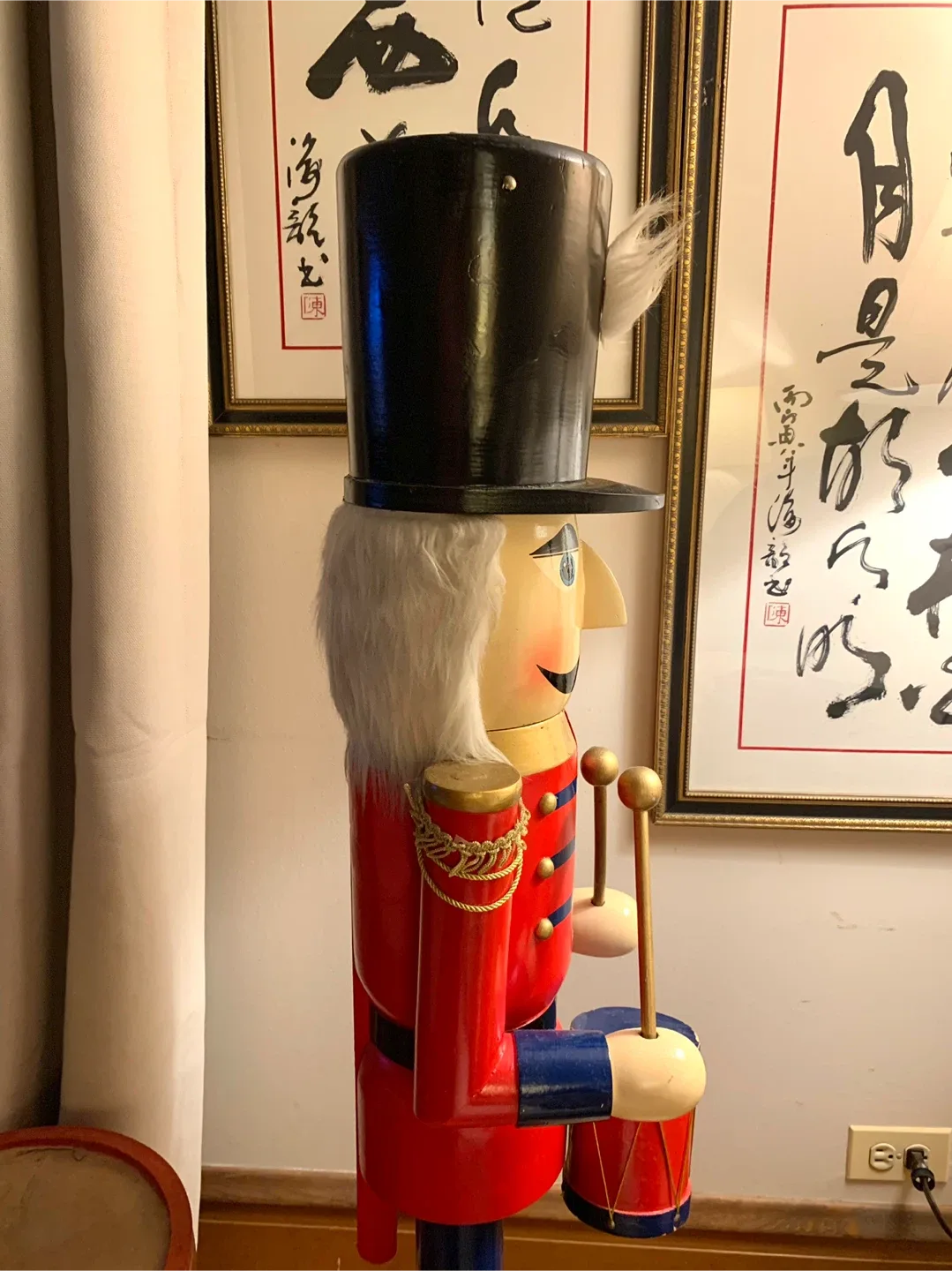 Nutcracker Soldier with Drum Set image indicator(9)