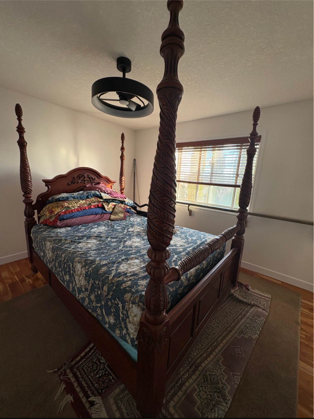 Antique Style Four Poster Bed - Solid Wood - photo 2