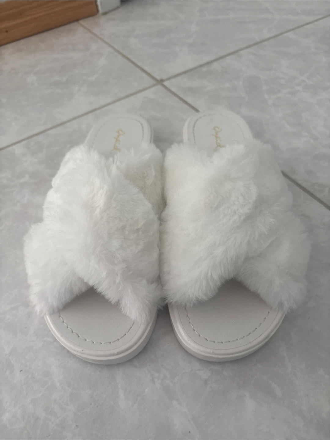 Qupid White Fuzzy Slippers - Size 7 - photo 2