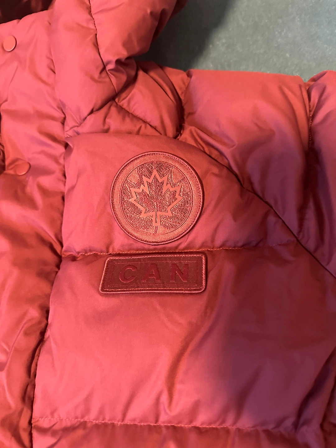 Lululemon Team Canada Down Puffer Jacket - photo 2