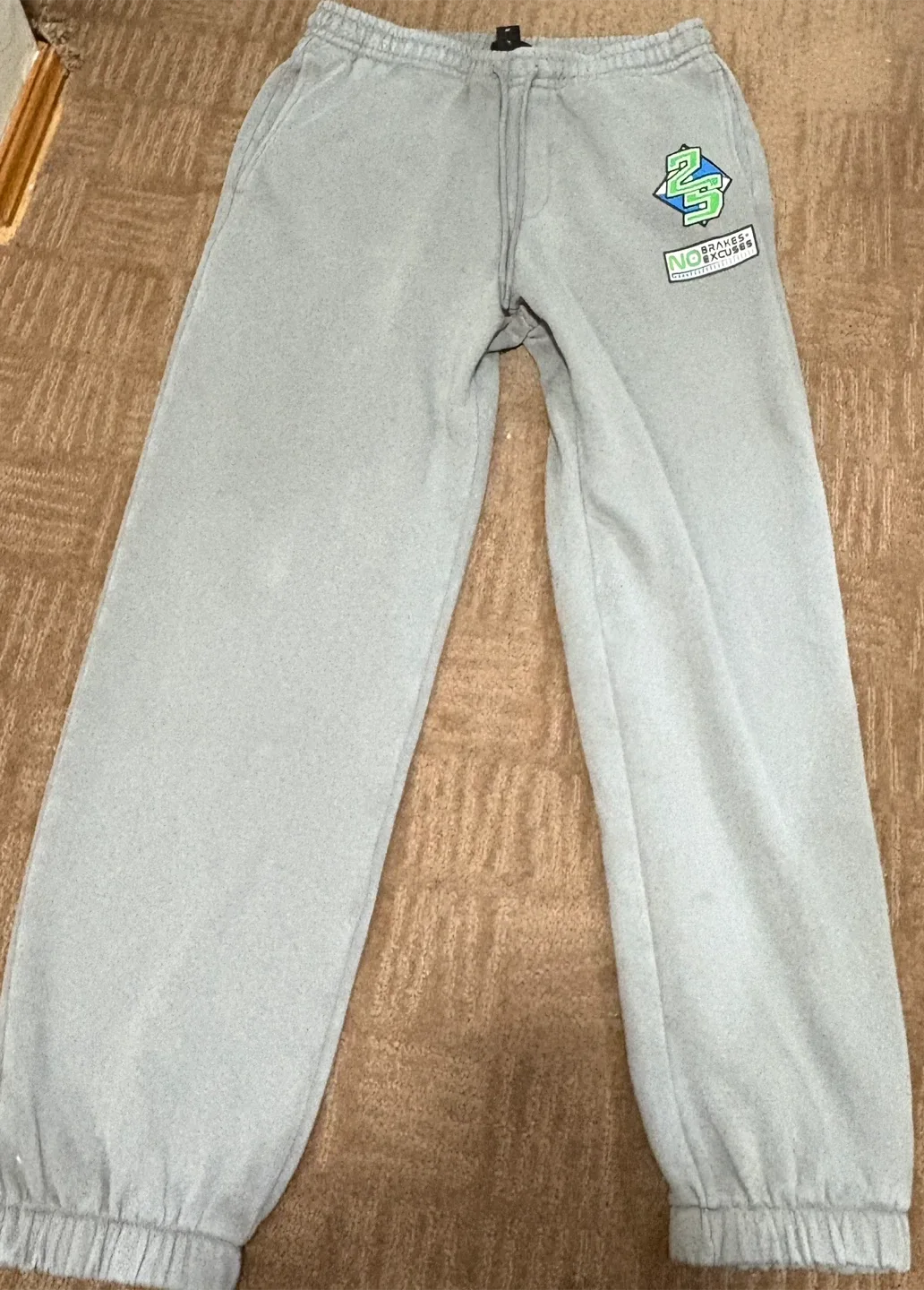 H&M Grey Hoodie (XXL) & Sweatpants (S) Set image indicator(4)