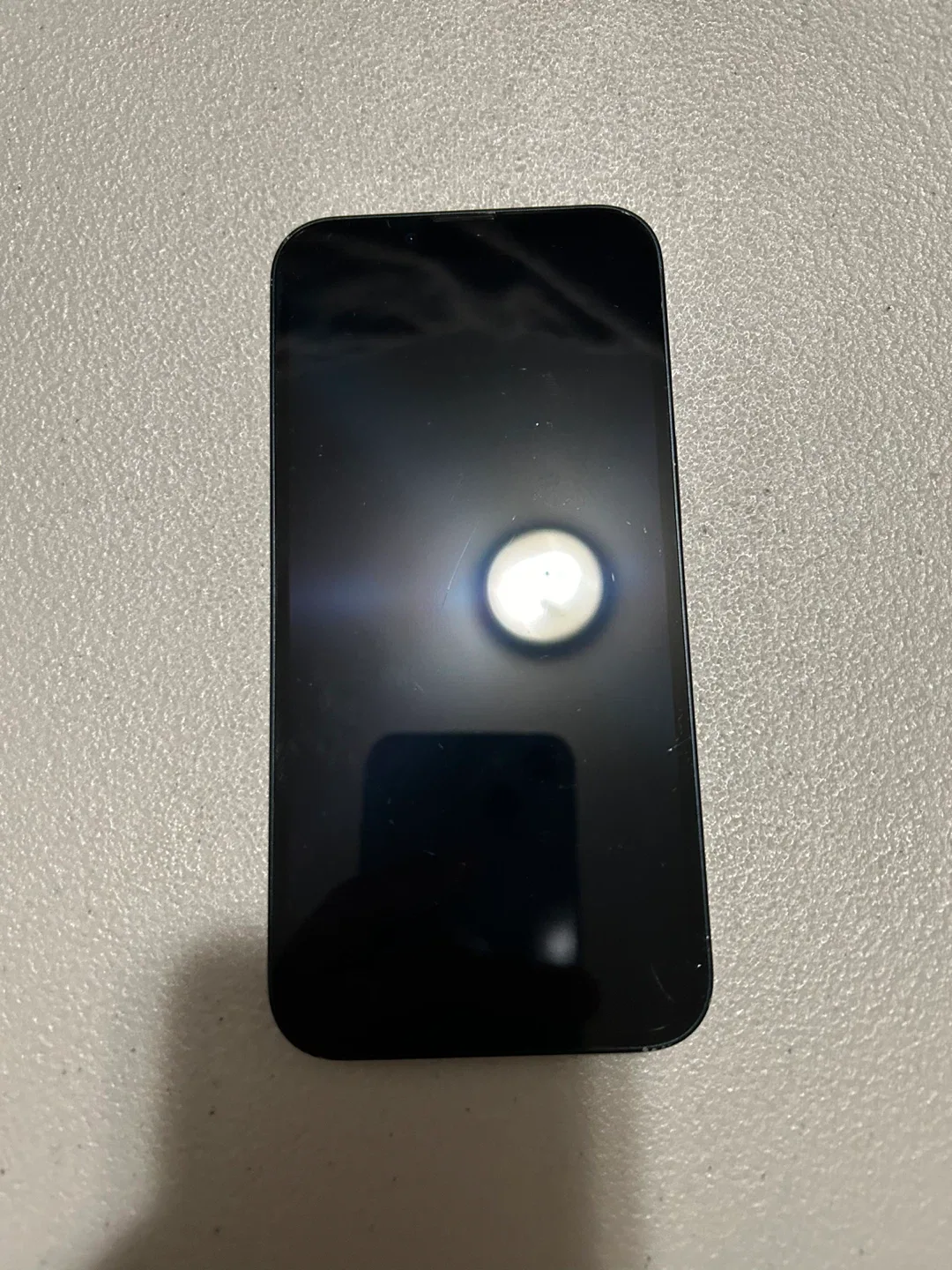 Apple iPhone 13 - Blue image indicator(5)