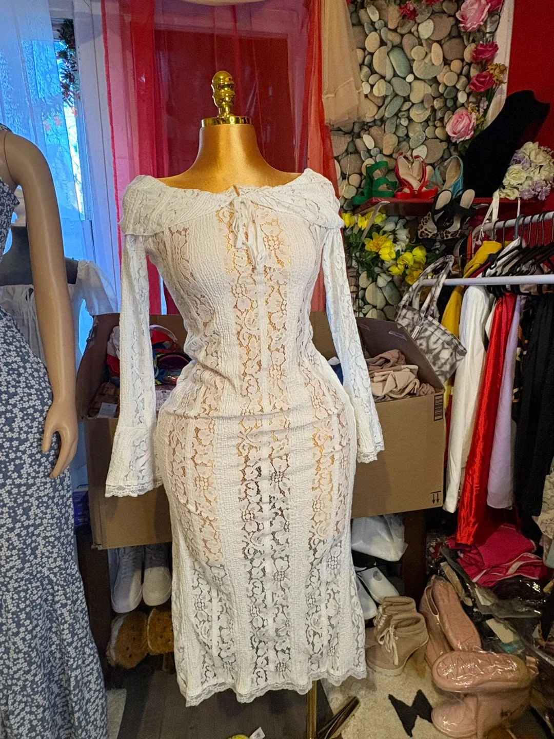 Lace Long Sleeve Dress image indicator(2)