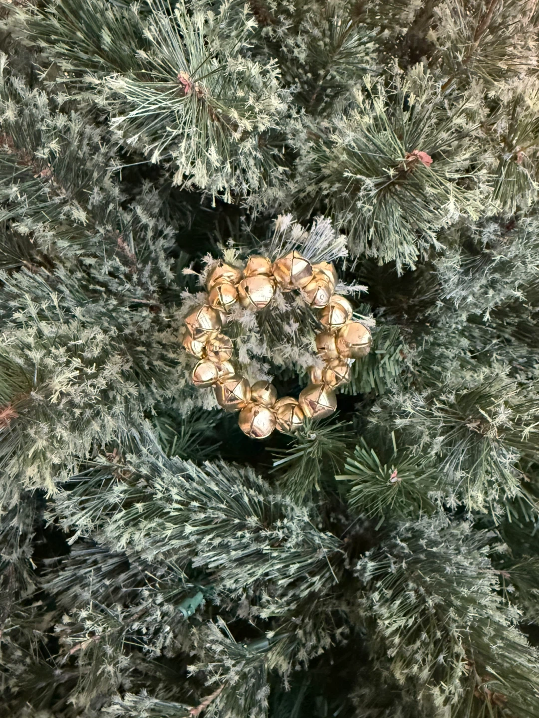 Tiny gold bells napkin ring - photo 3