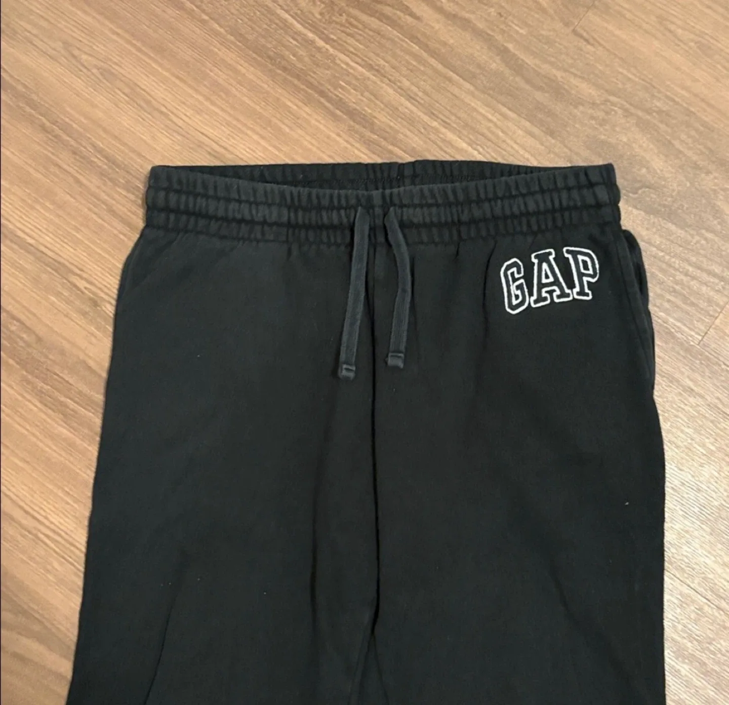 Gap Black Wide Leg Sweatpants image indicator(2)