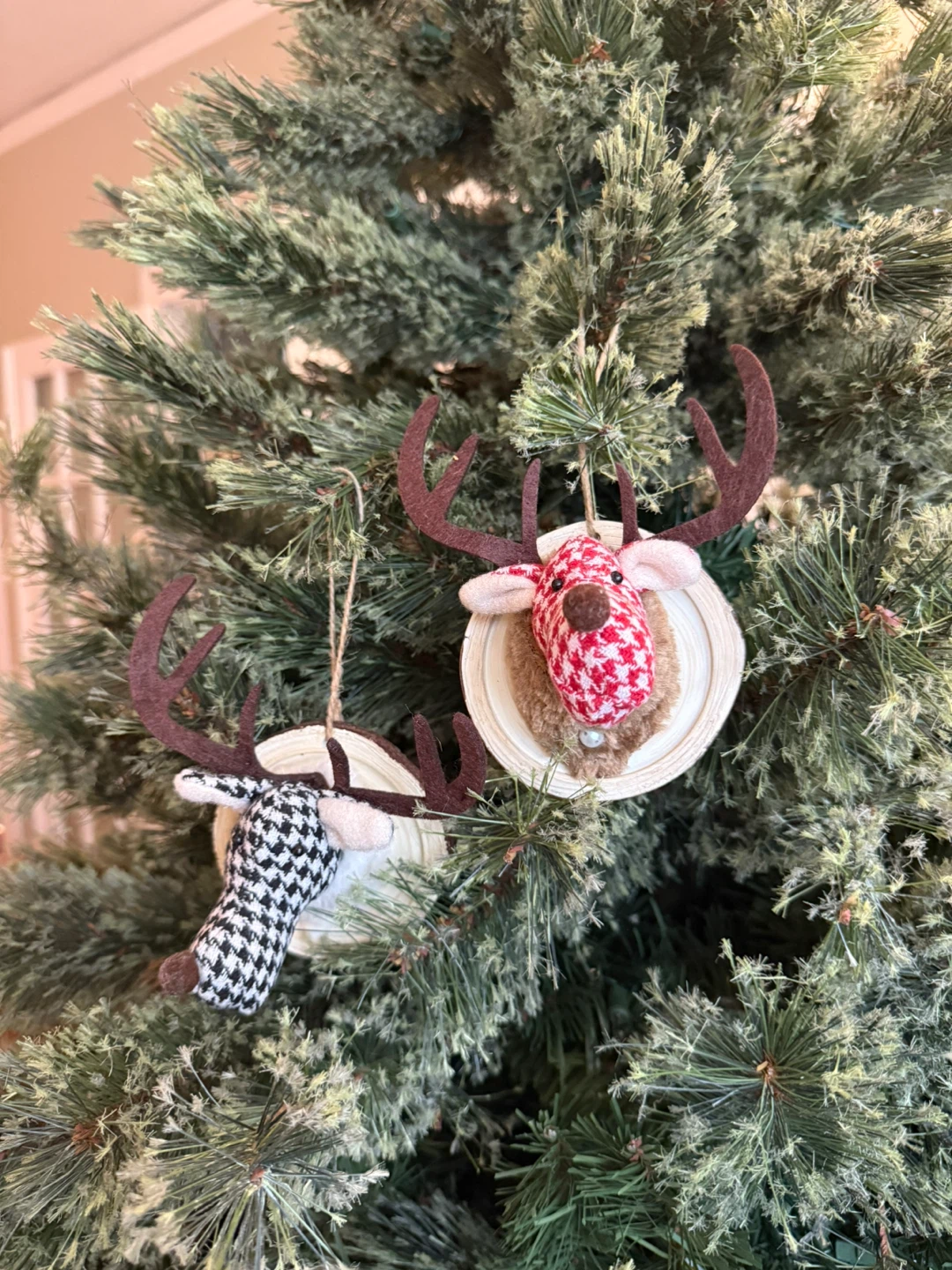 Cute mounted reindeer ornaments - photo 2