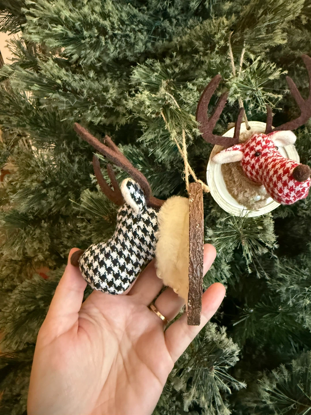 Cute mounted reindeer ornaments - photo 5