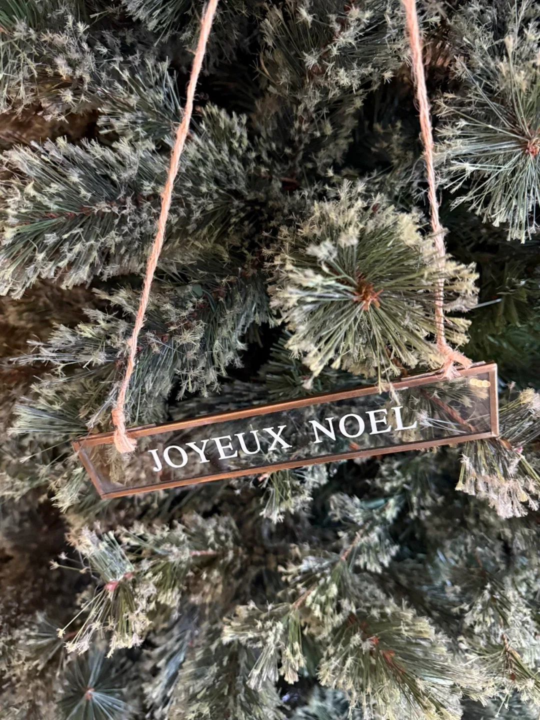 Glass and Metal Christmas Sign image indicator(3)