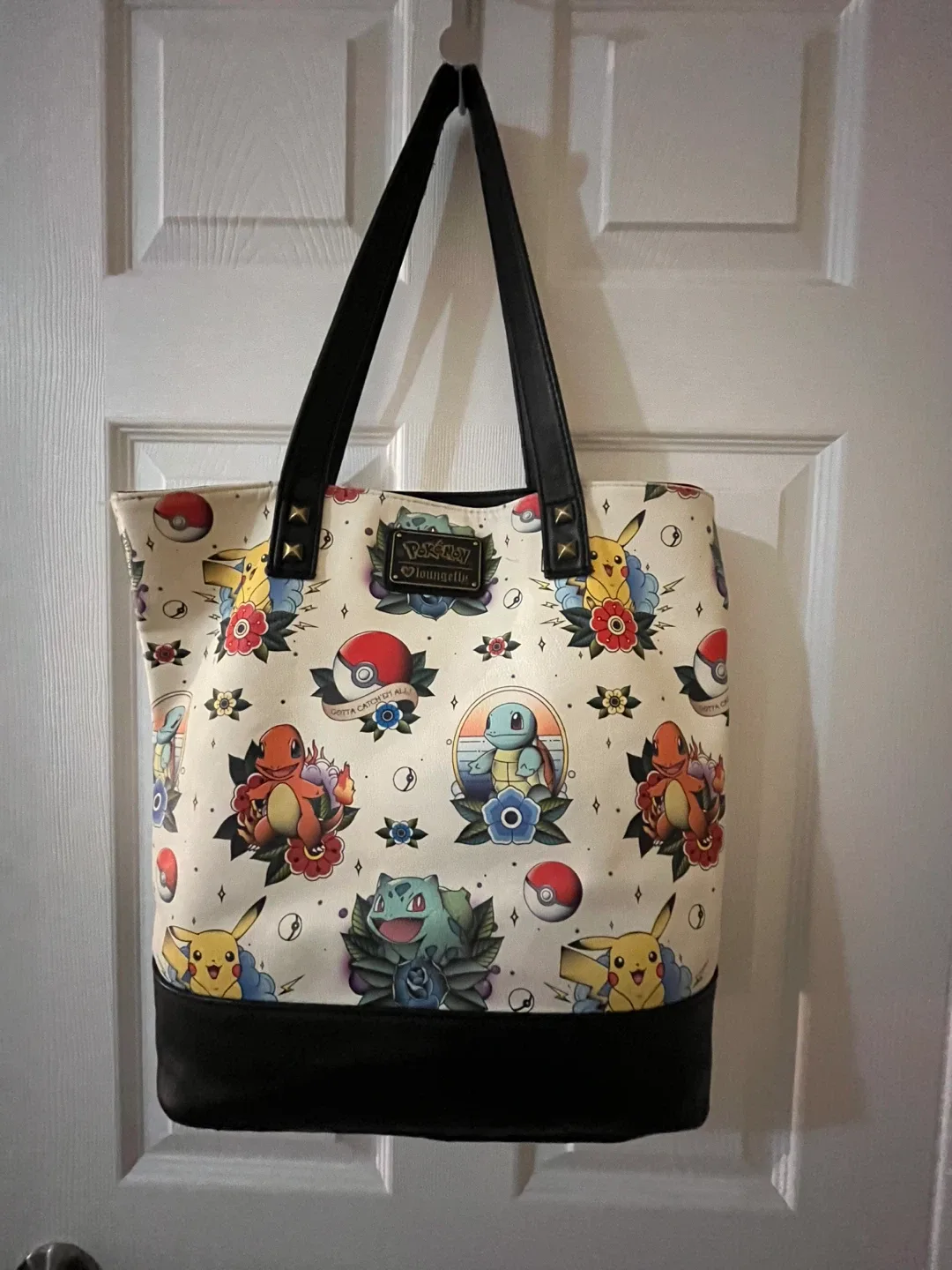 Rare Collectibles Pokémon large purse image indicator(5)