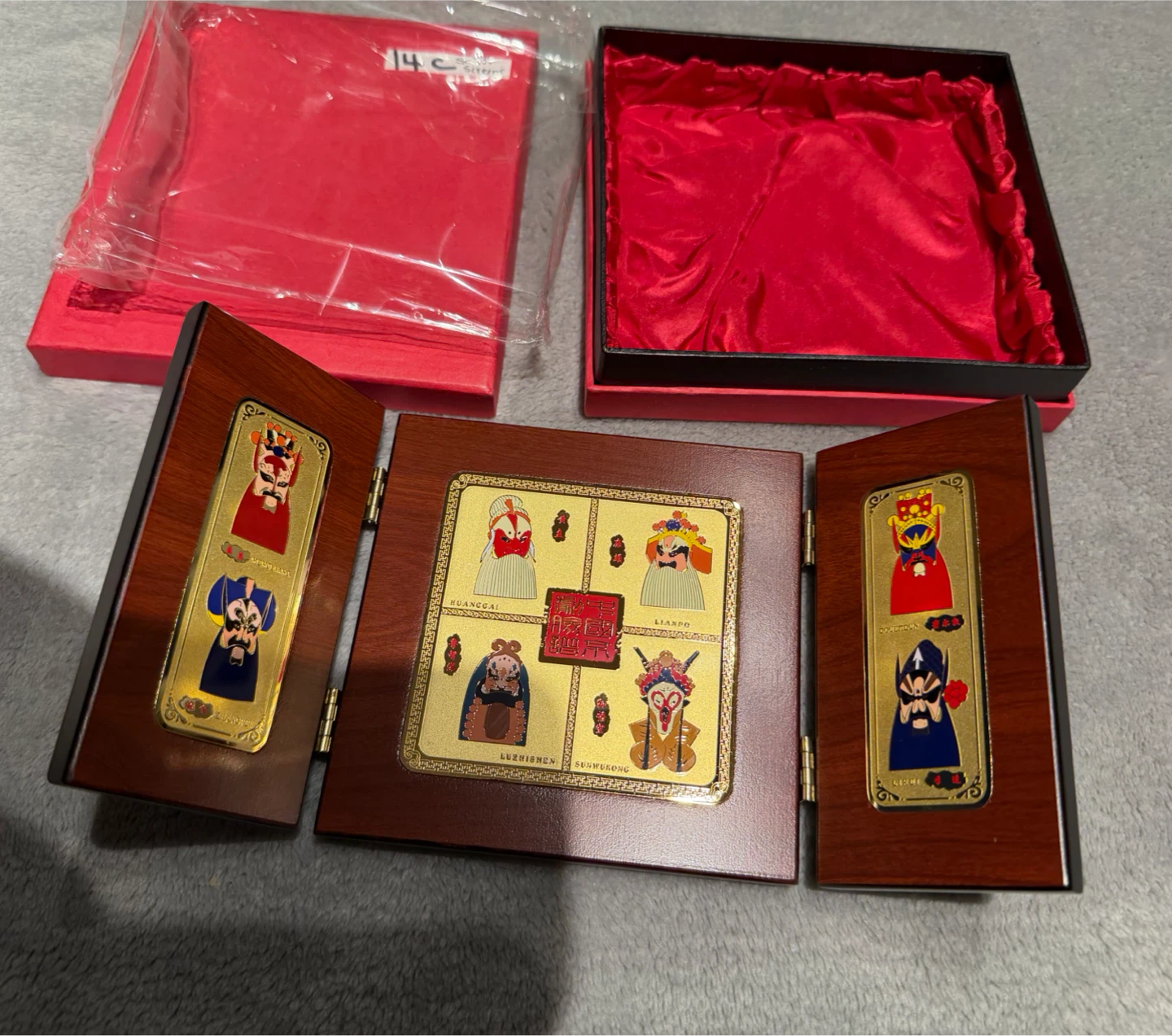 Facial Make-up of Chinese Peking Opera