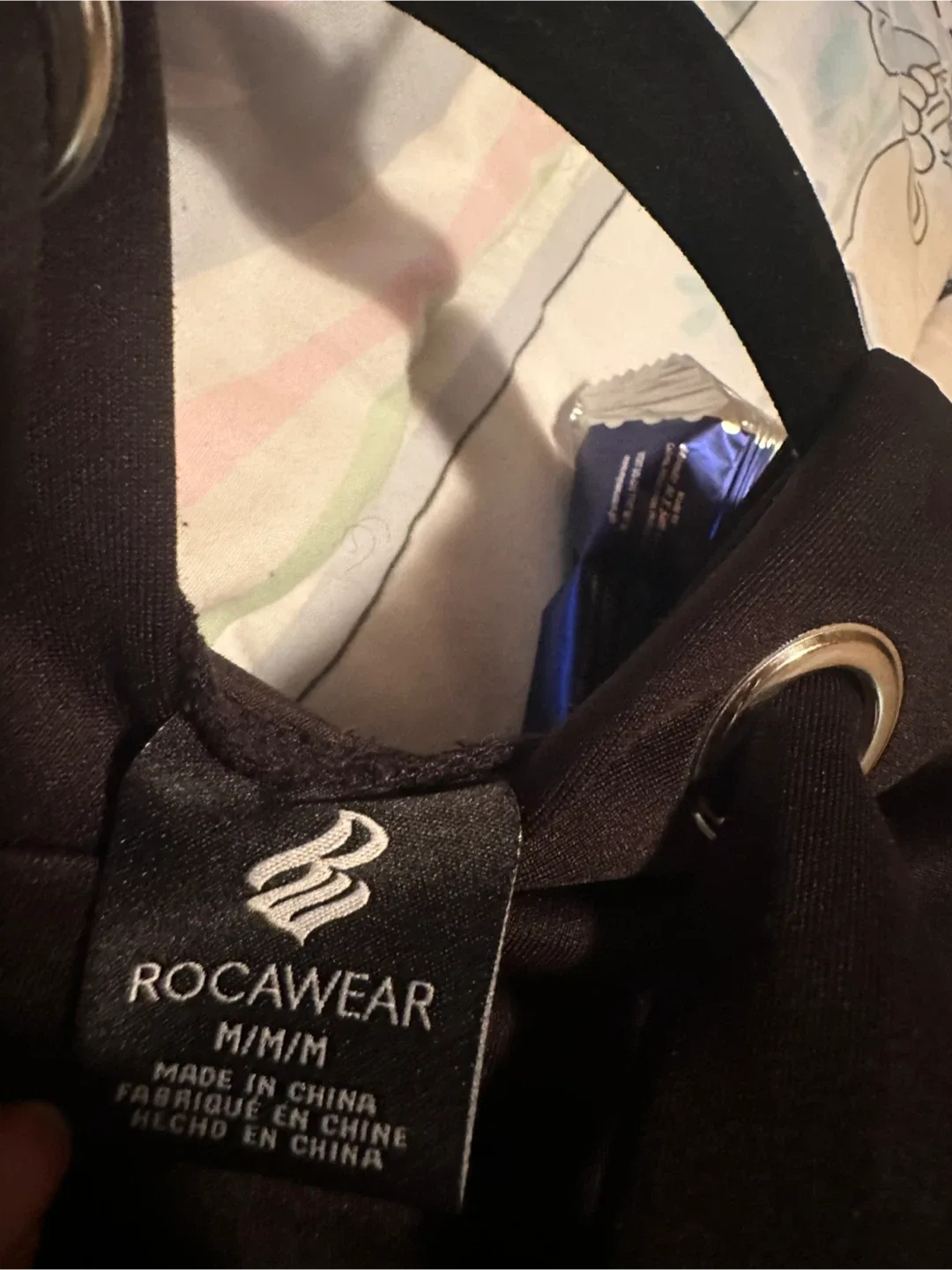 Rocawear Black Cropped Hoodie - Size M image indicator(2)