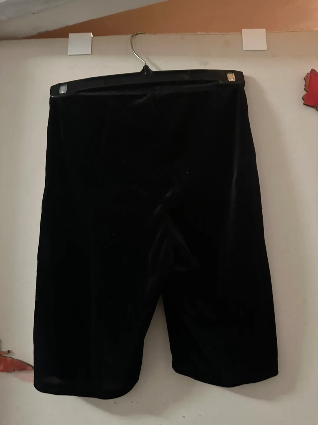 Black Velvet Hoodie & Shorts Set image indicator(2)