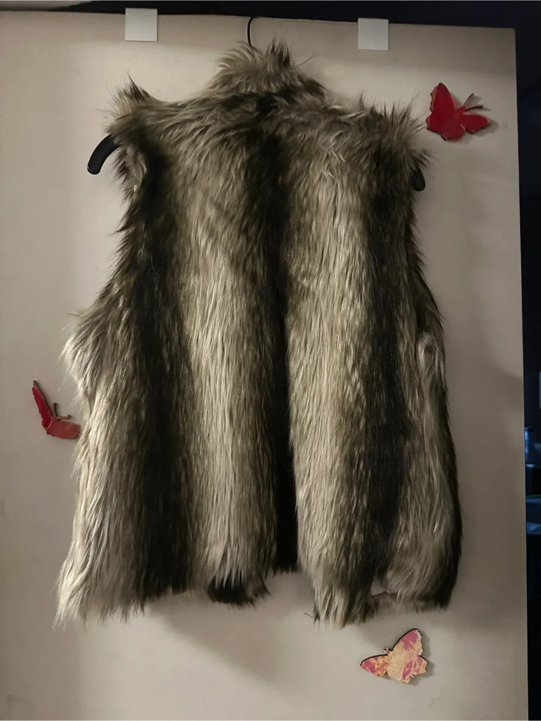 Ci Sono By Caroline Faux Fur Vest - Size M image indicator(2)