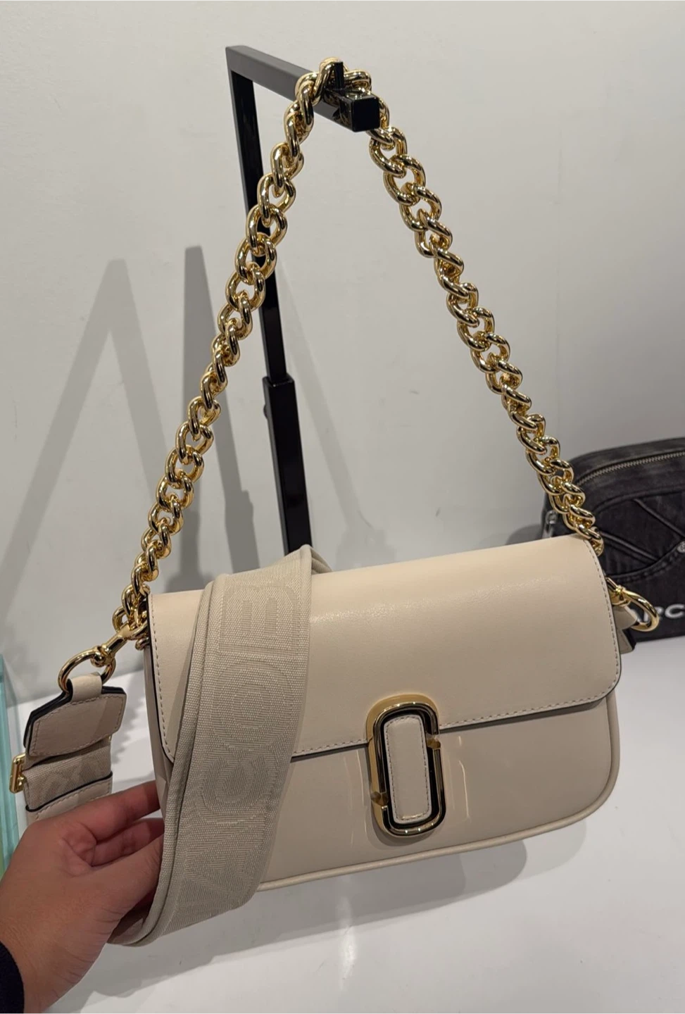 Brand New in Packaging Marc Jacobs Cream Leather Shoulder Bag
