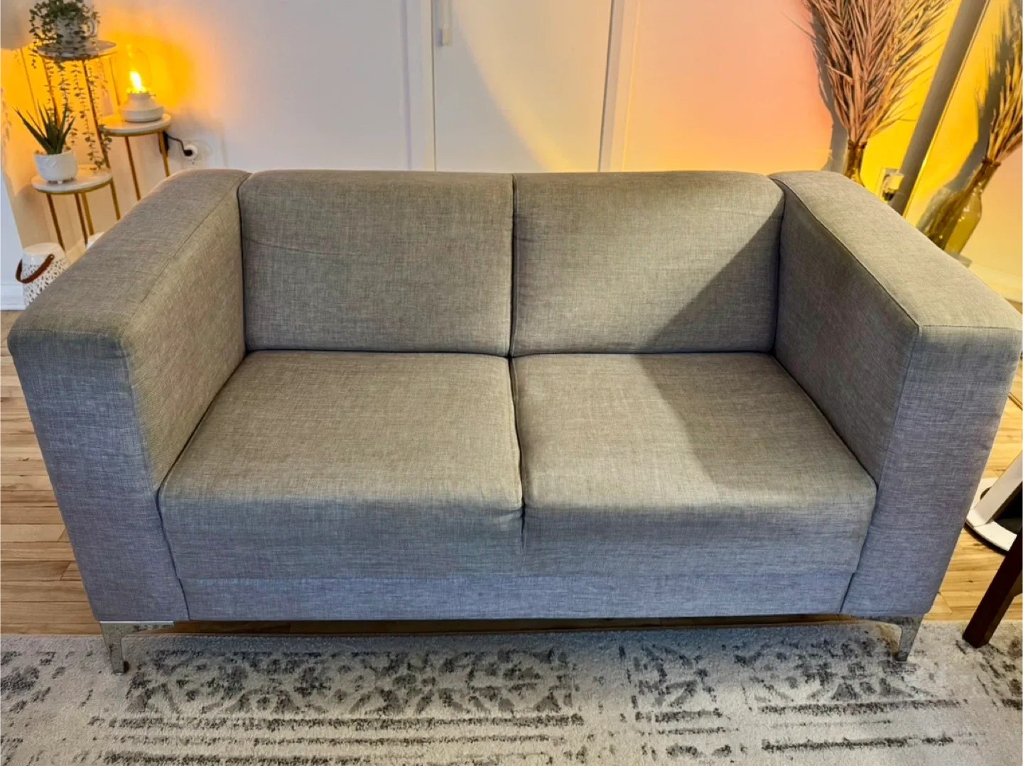 EQ3 Love seat (silver gray)