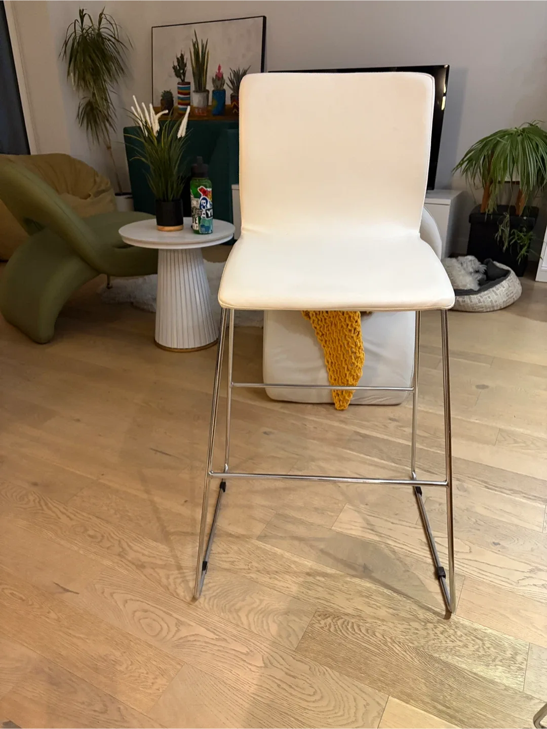 White Bar Stools - Set of 2 image indicator(4)