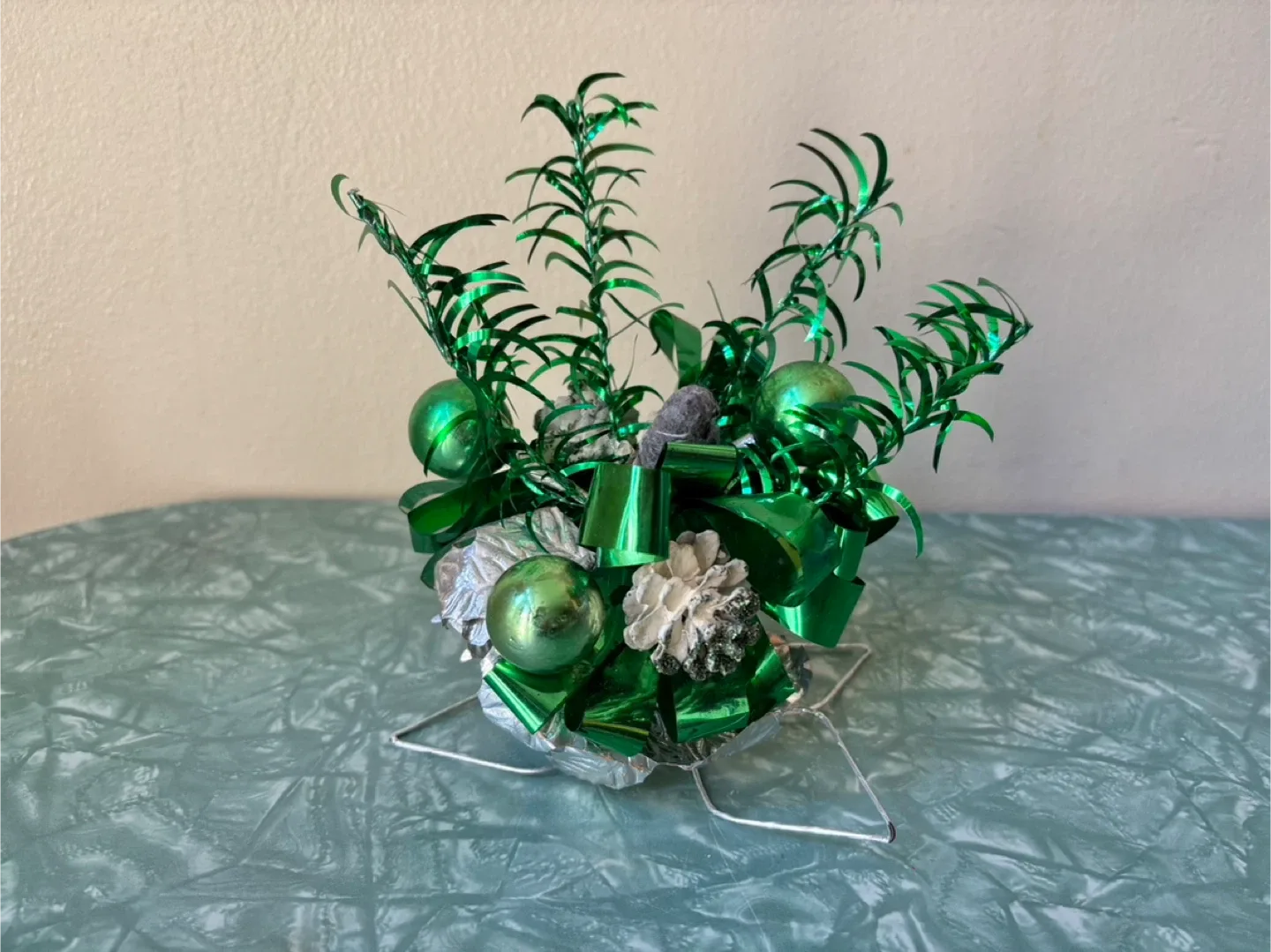 Vintage Green & Silver Christmas Decoration image indicator(6)