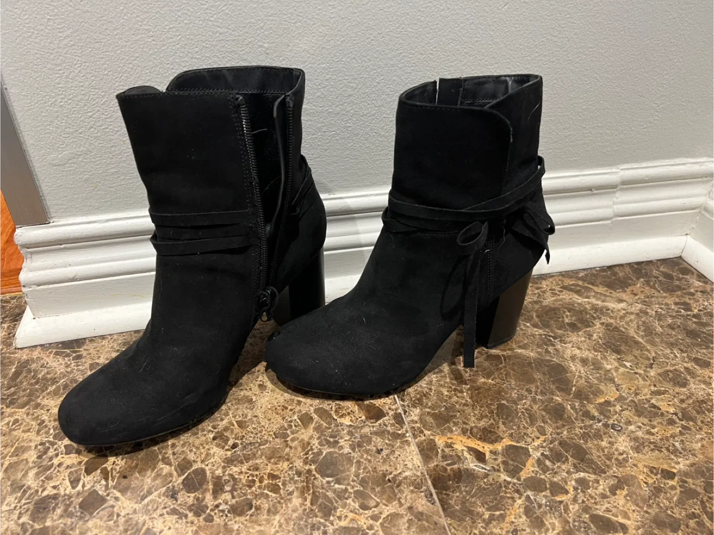Women's Black  Boots thumbnail