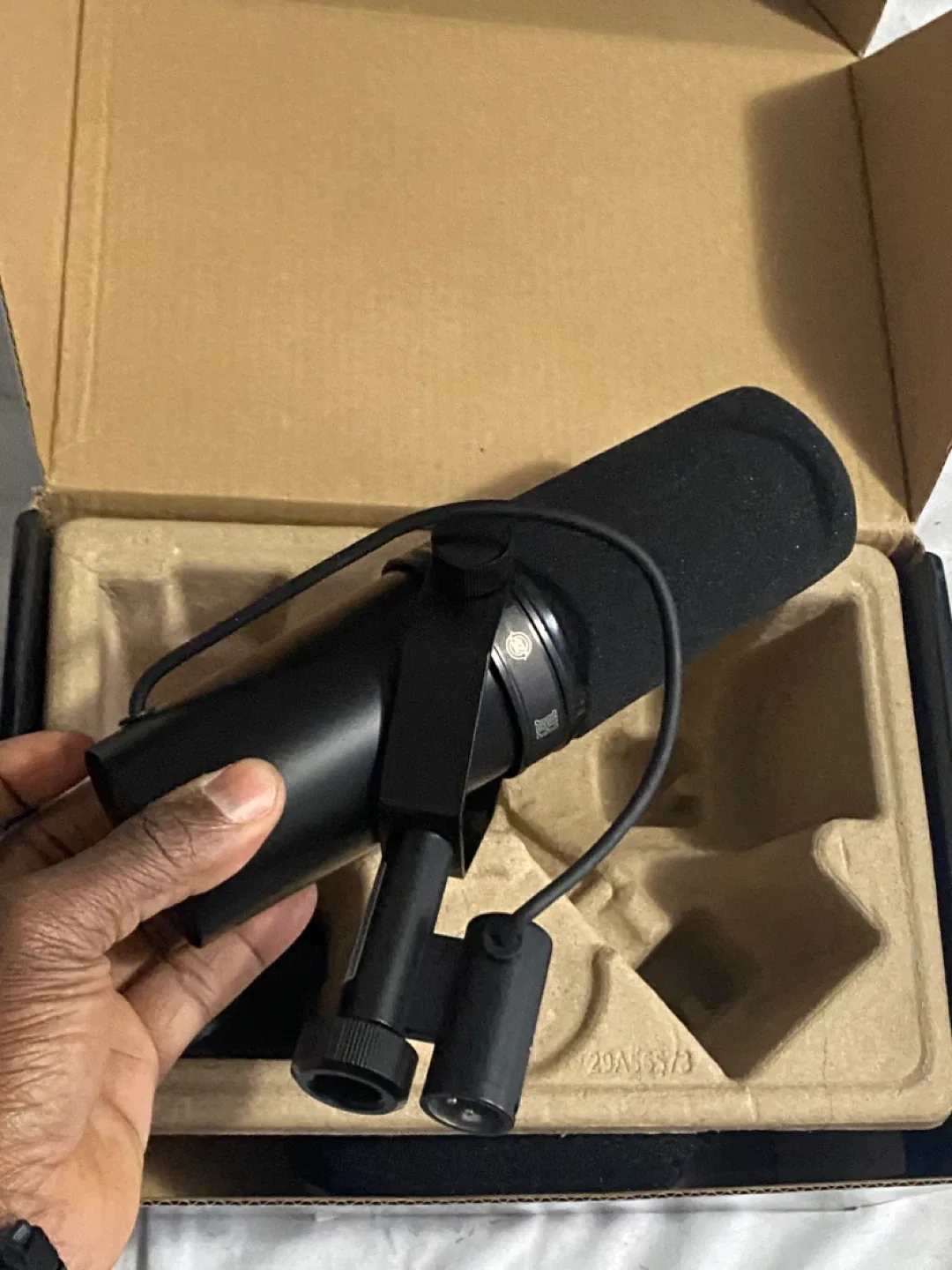 Shure SM7B Cardioid Dynamic Microphone - Like New! image indicator(2)