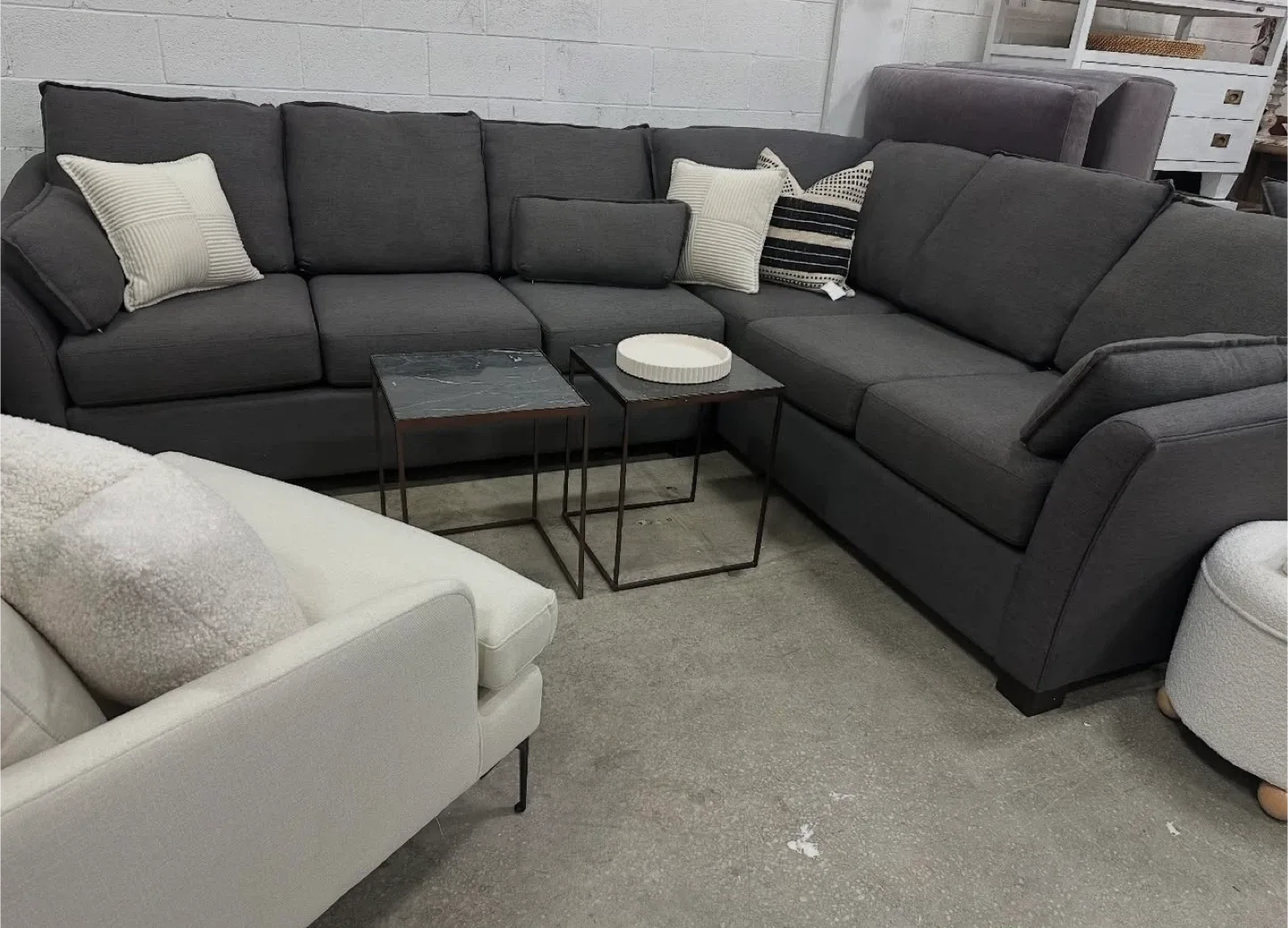 Grey Sectional Sofa - Great Condition! image indicator(2)