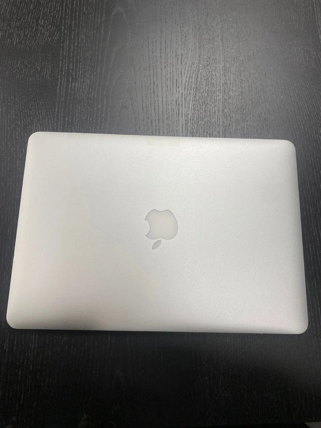 MacBook Air (13-inch, 2017) image indicator(2)