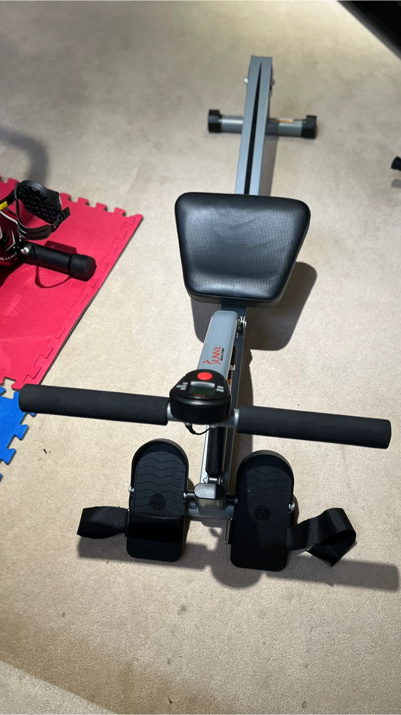 Sunny Health & Fitness Rowing Machine - photo 2