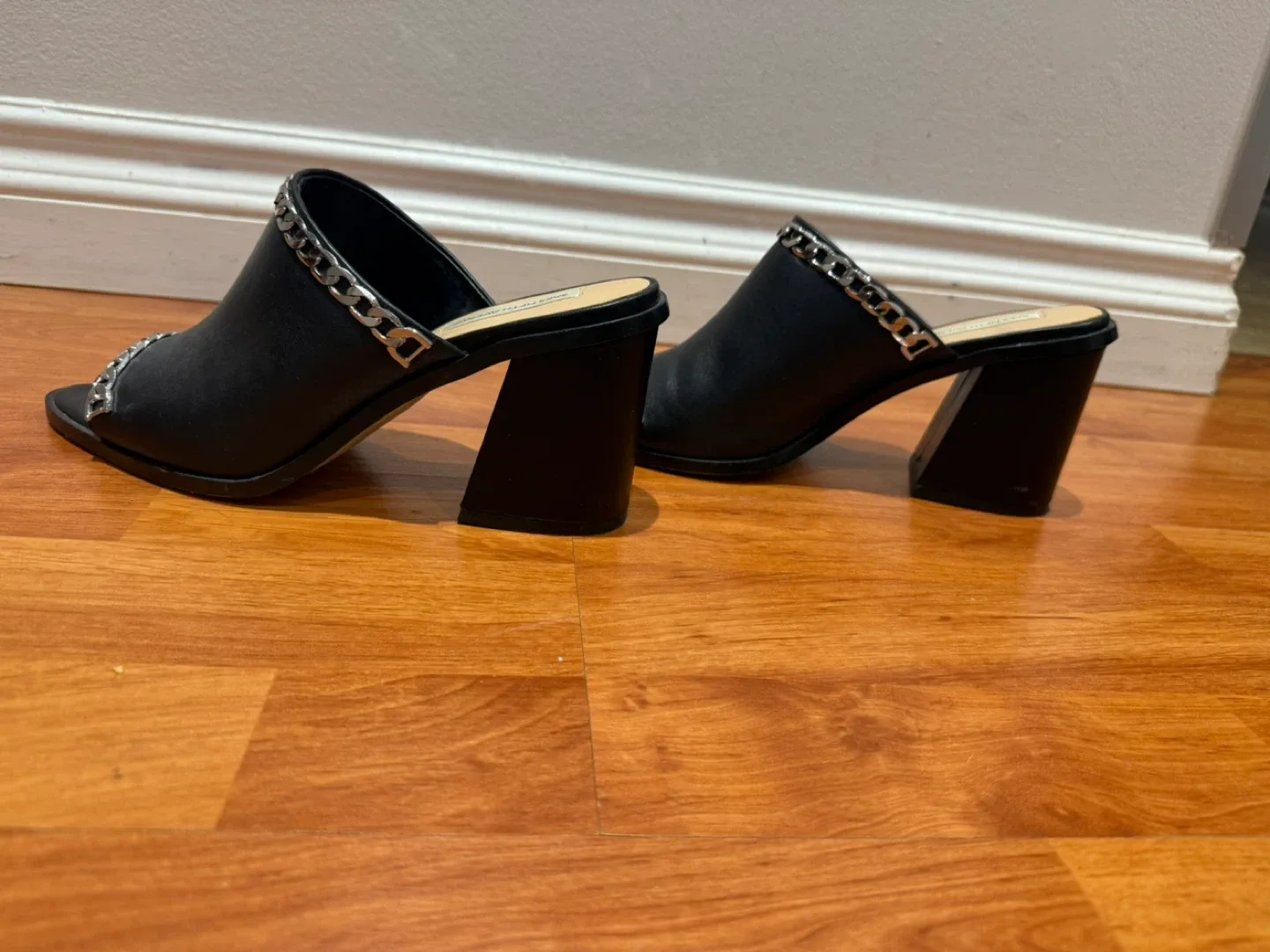 Saks Fifth Avenue Black Mules - Size 8.5 image indicator(3)