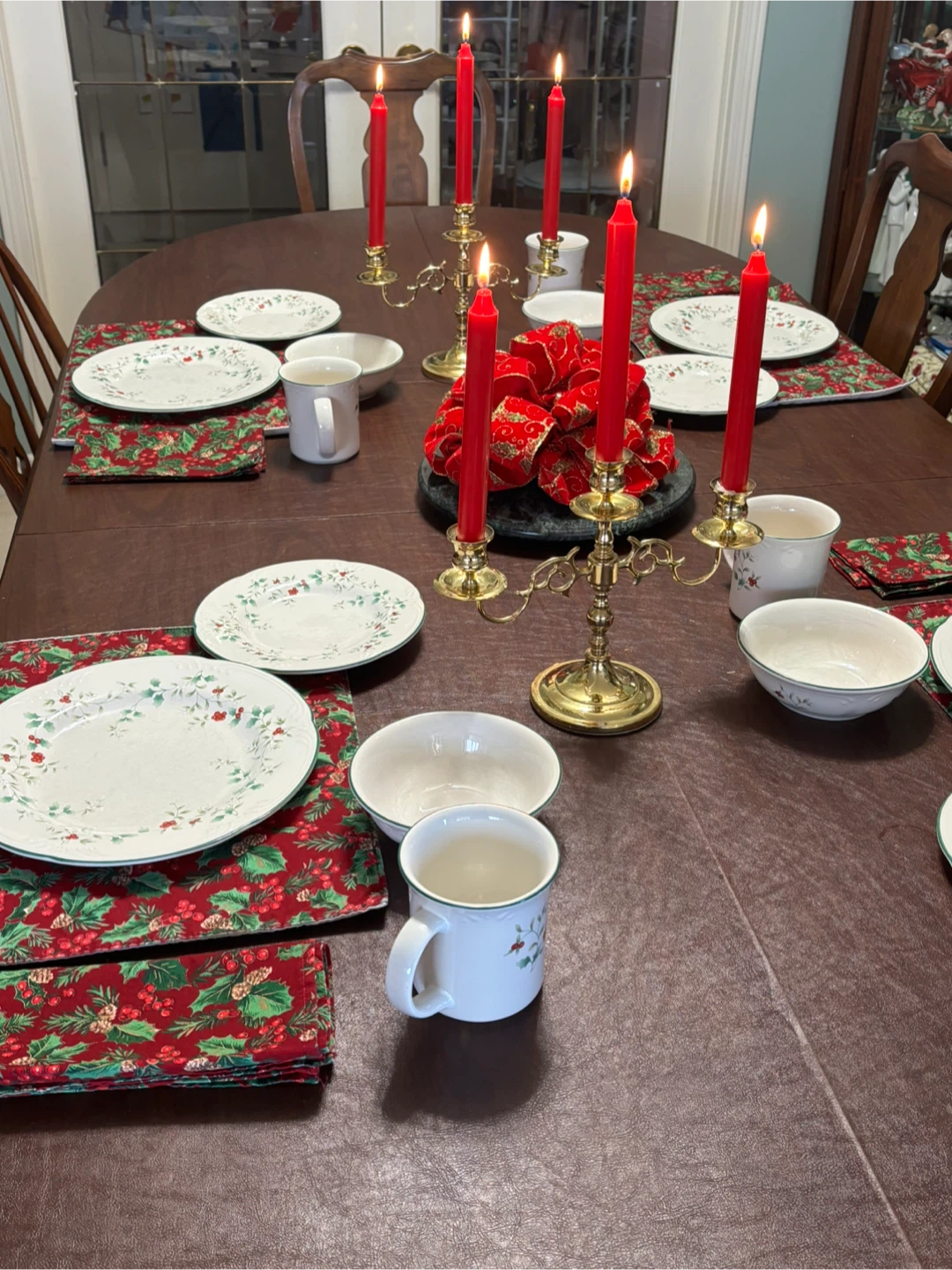 Vintage Holly Berry Dinnerware Set - photo 2