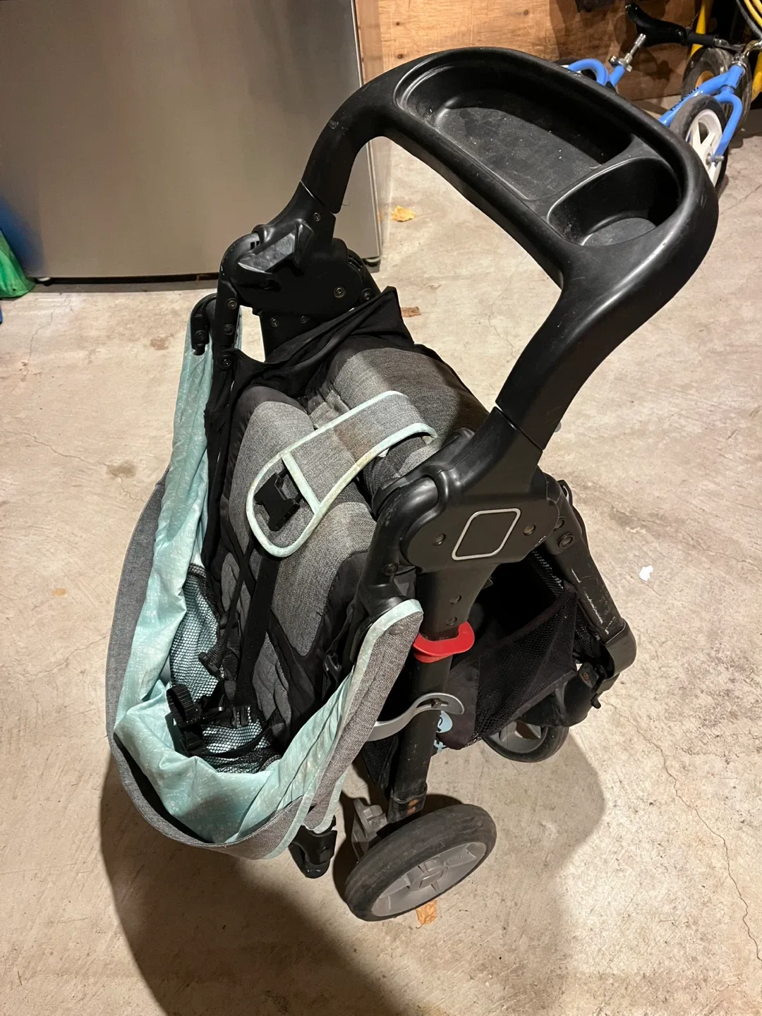 Grey Baby Trend Stroller image indicator(3)