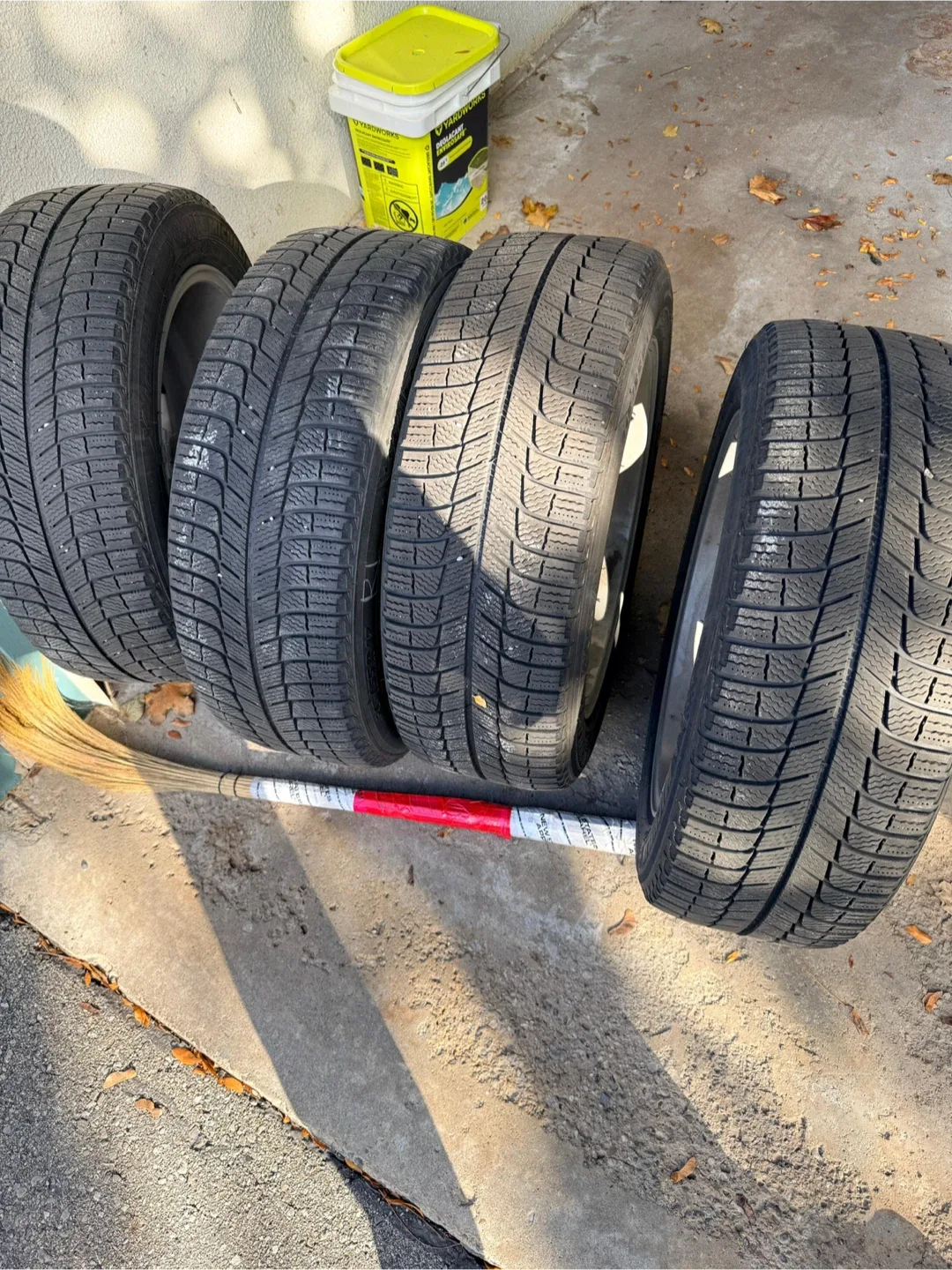 Michelin X-Ice Snow Tires 215/55R17