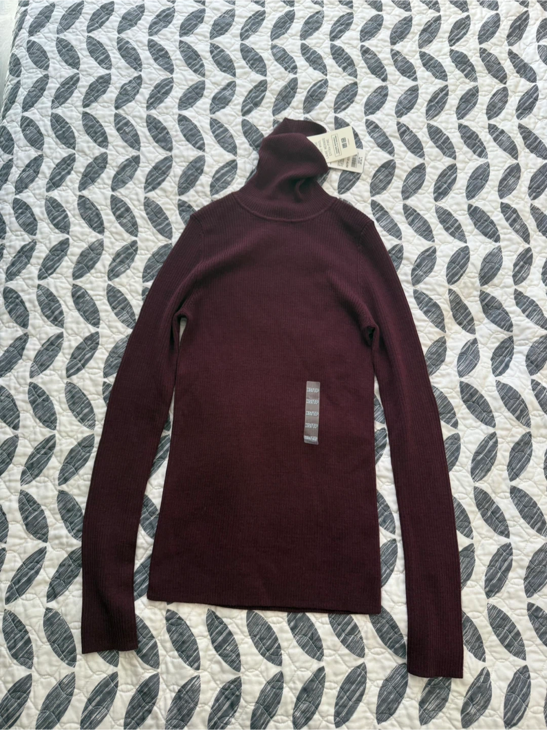 BRAND NEW with tag Uniqlo Merino Ribbed Turtleneck Sweater