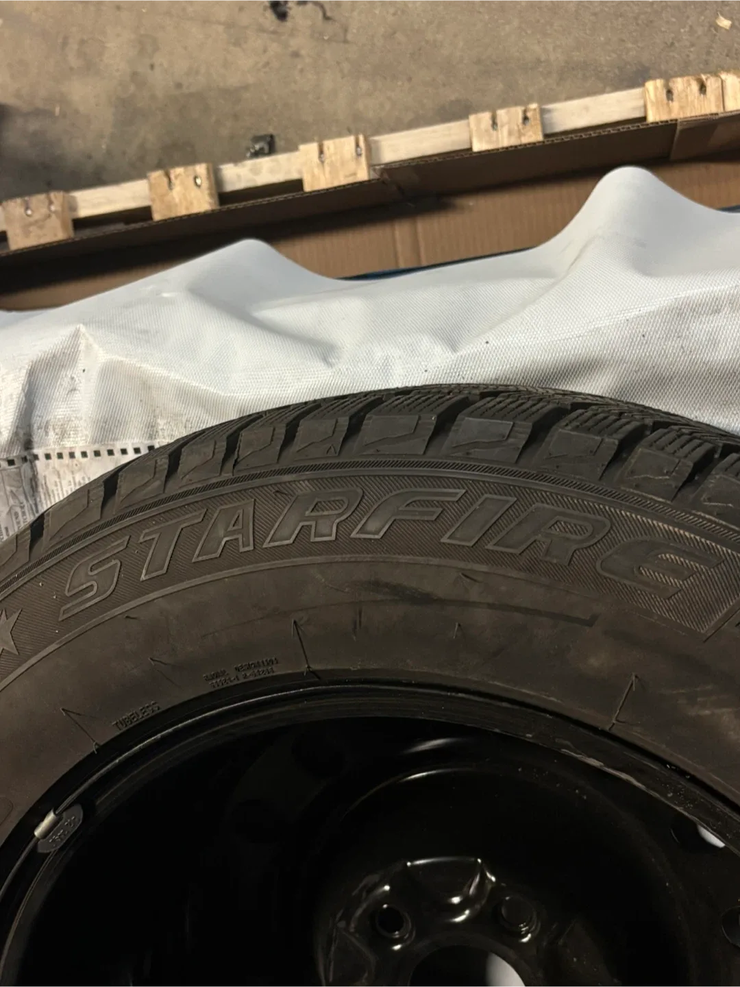 Starfire Winter Tire 225/65R17 image indicator(3)