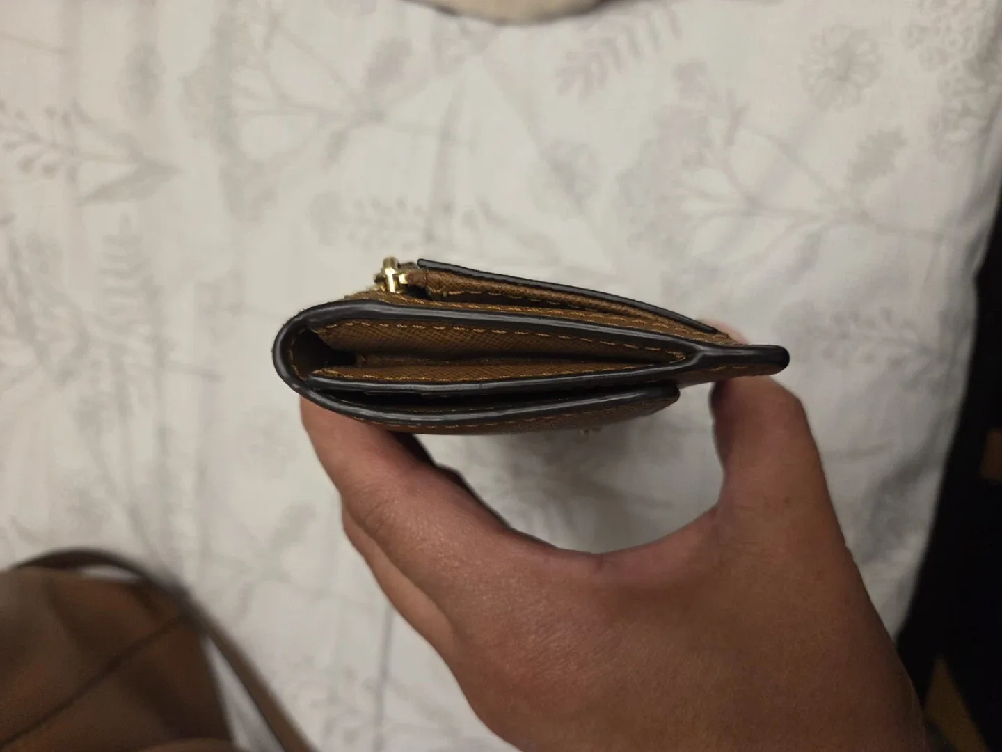 Michael Kors Handbag and Wallet Set image indicator(8)