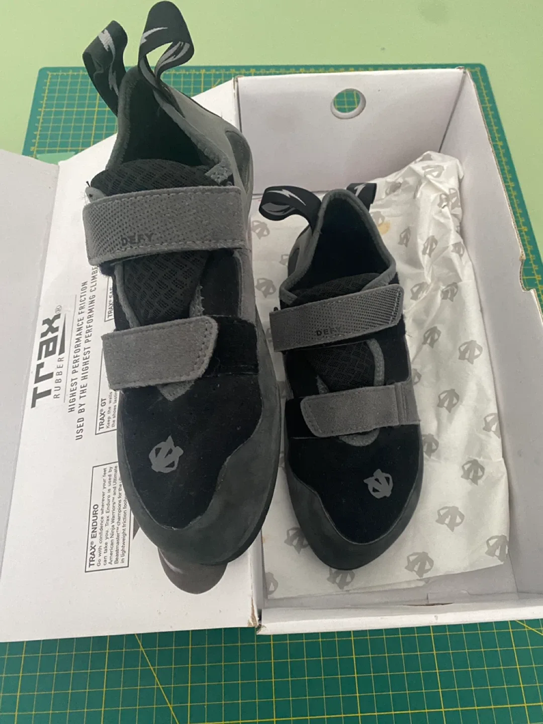 Evolv Defy Climbing Shoes - Black/Grey - Size 8.5 image indicator(2)