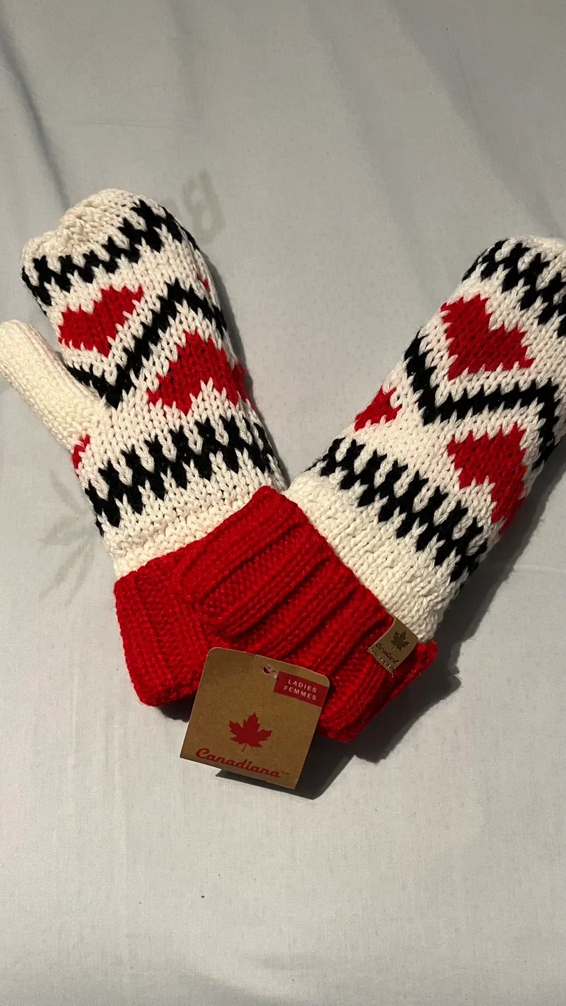 New Canadiana Ladies Mittens - One Size image indicator(4)