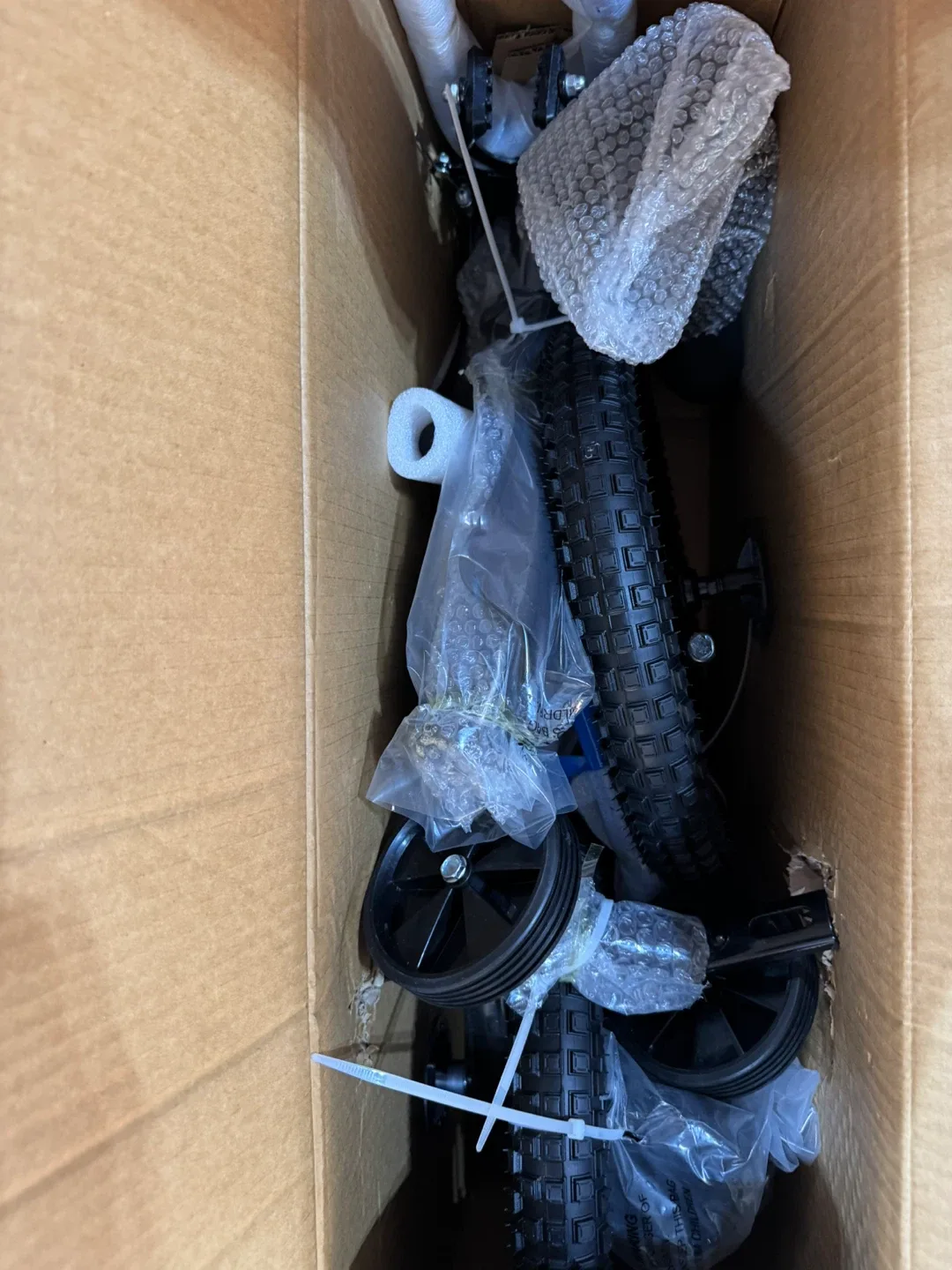 New 14" Kids Bike - Blue image indicator(2)