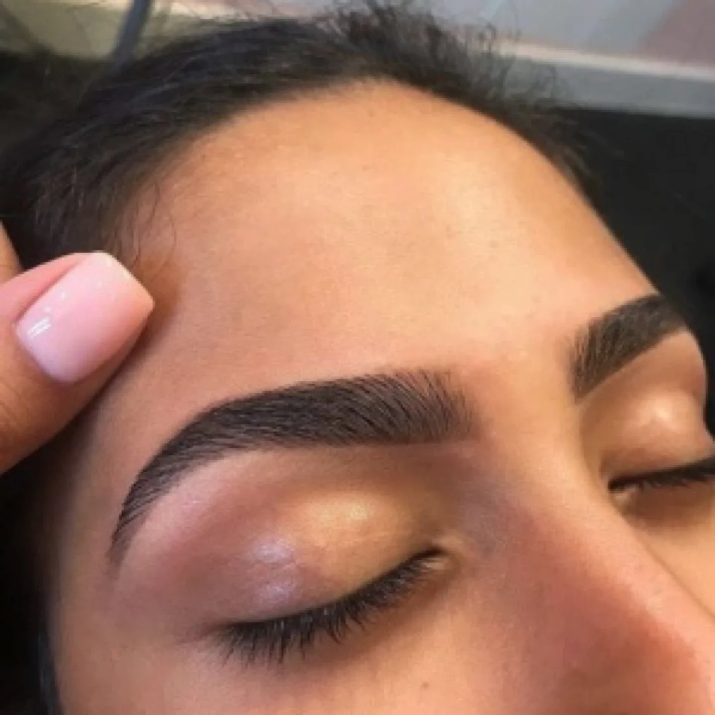 Eyebrows/Threading services