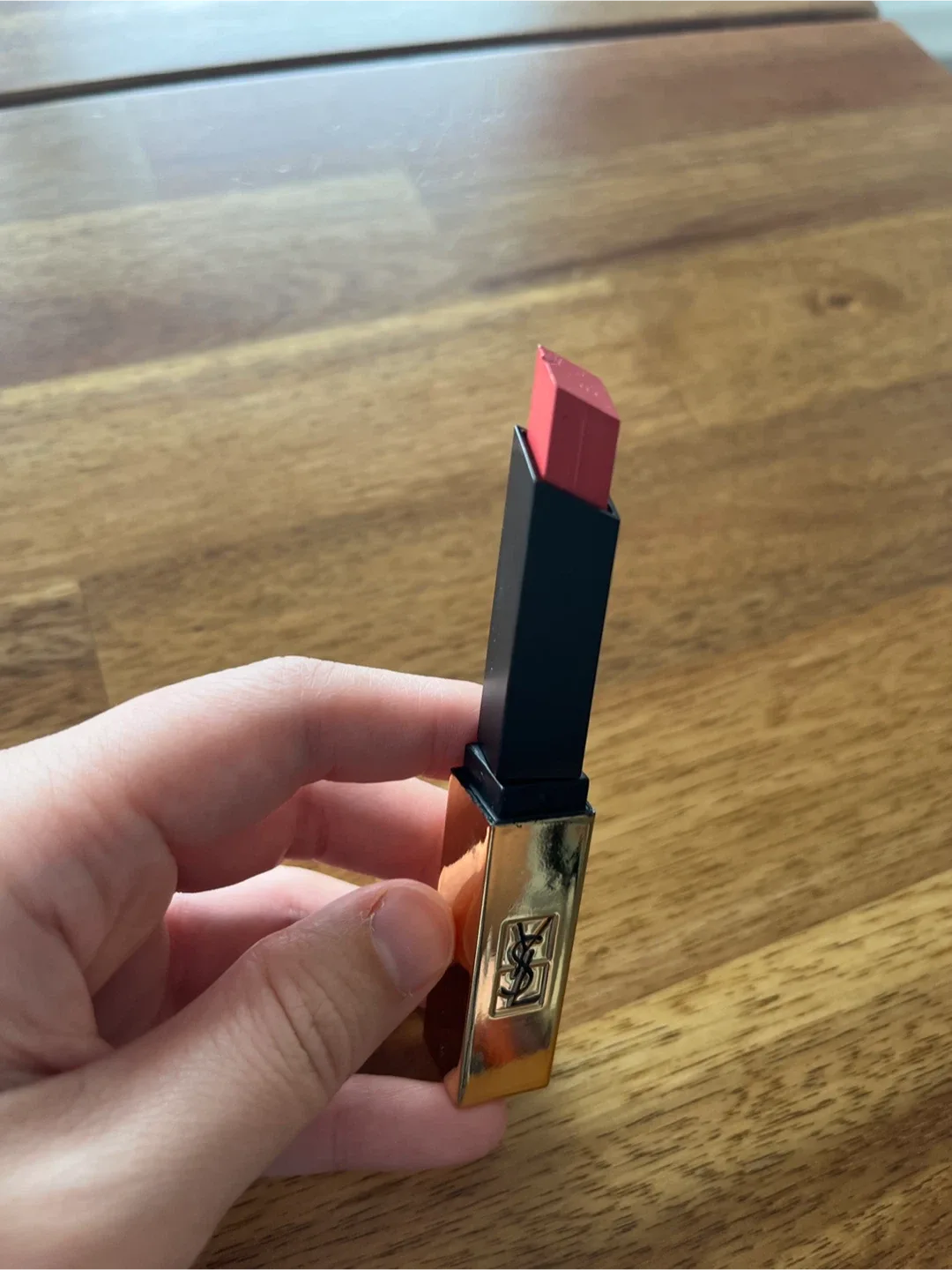 Yves Saint Laurent The Slim Lipstick - Shade 12 image indicator(4)