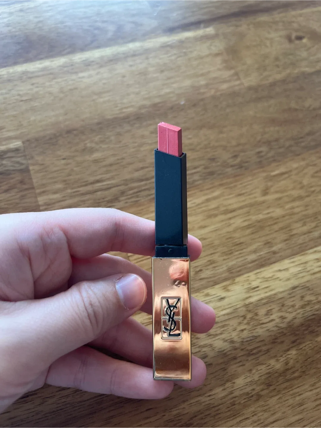 Yves Saint Laurent The Slim Lipstick - Shade 12 image indicator(3)