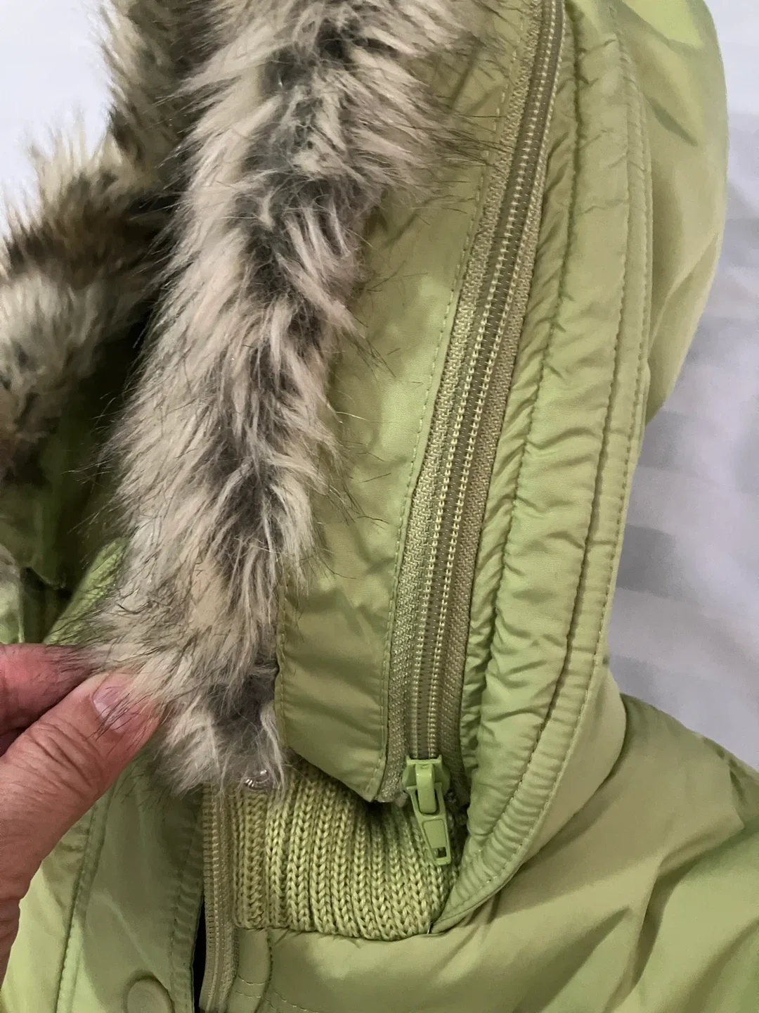 Girl Embroidered Winter Coat/Jacket $15 EACH(L-red&XL-green) image indicator(6)