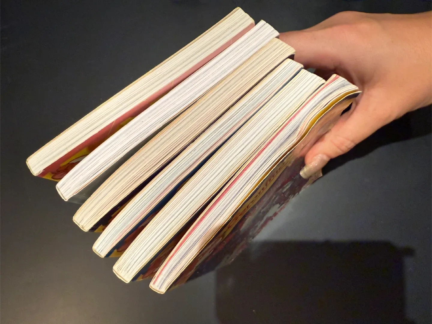 4 Assorted Kids' Books image indicator(2)