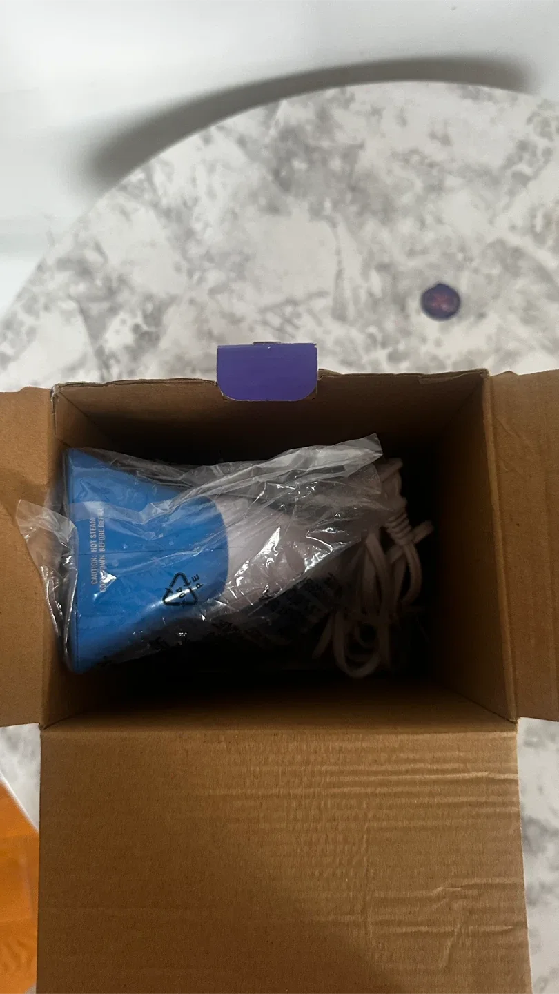 Conair CompleteSteam Travel Fabric Steamer image indicator(2)