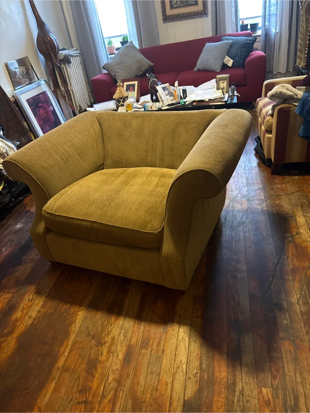 Comfortable Armchair - Great Condition! image indicator(5)