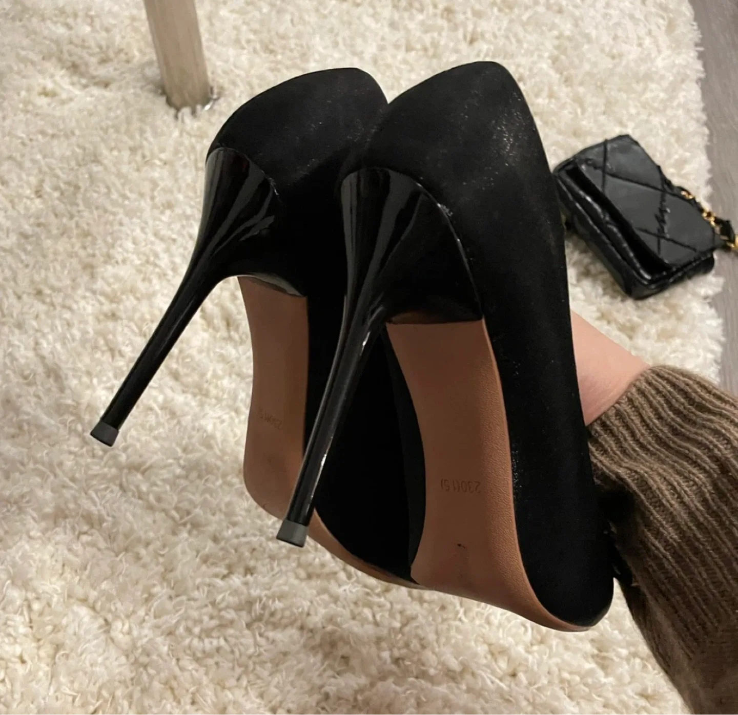 Black Heels image indicator(3)