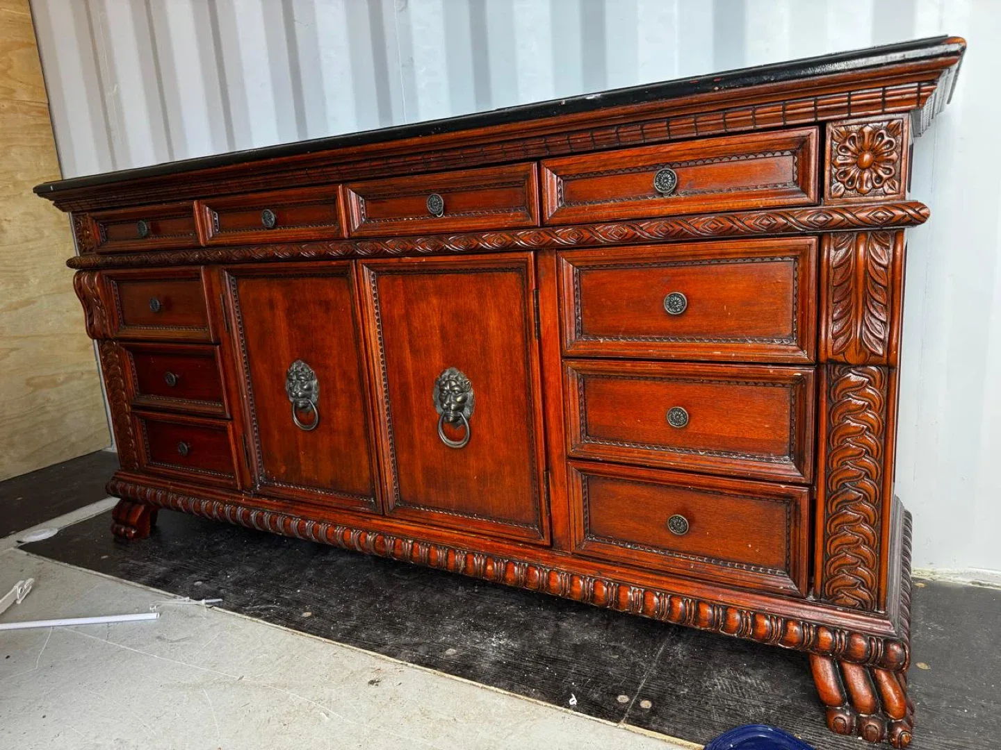 2 solid Wood Dresser