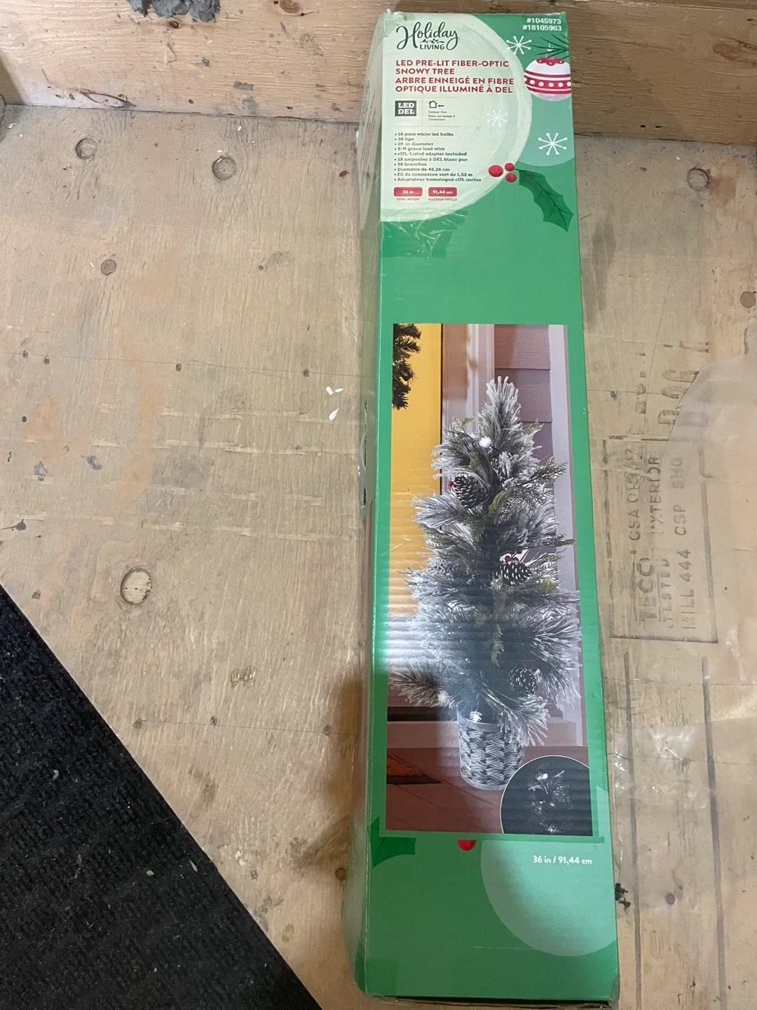 Holiday Living LED Fibre-Optic Snowy Tree - 36"