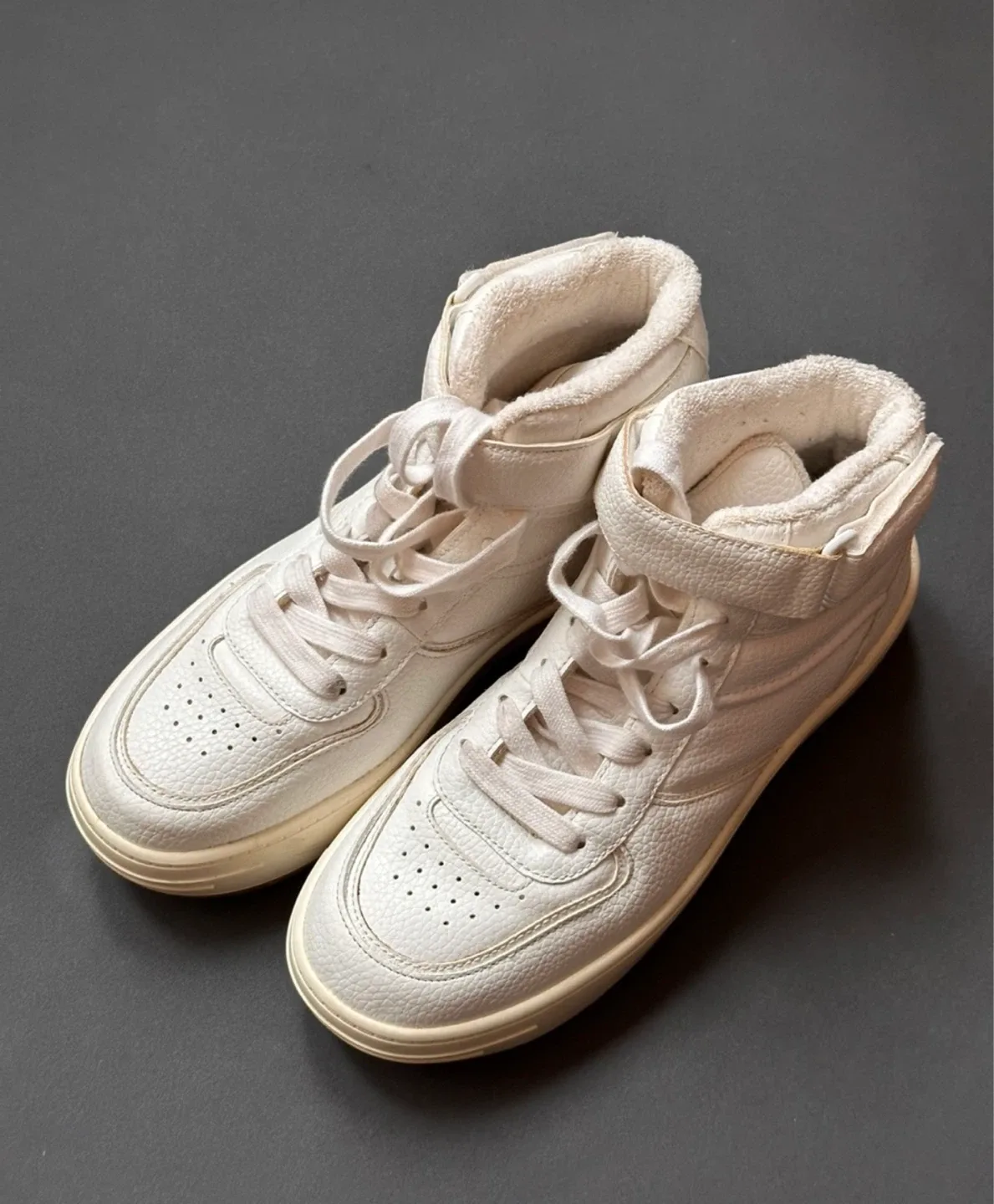 Pull&Bear White High Top Sneakers image indicator(4)